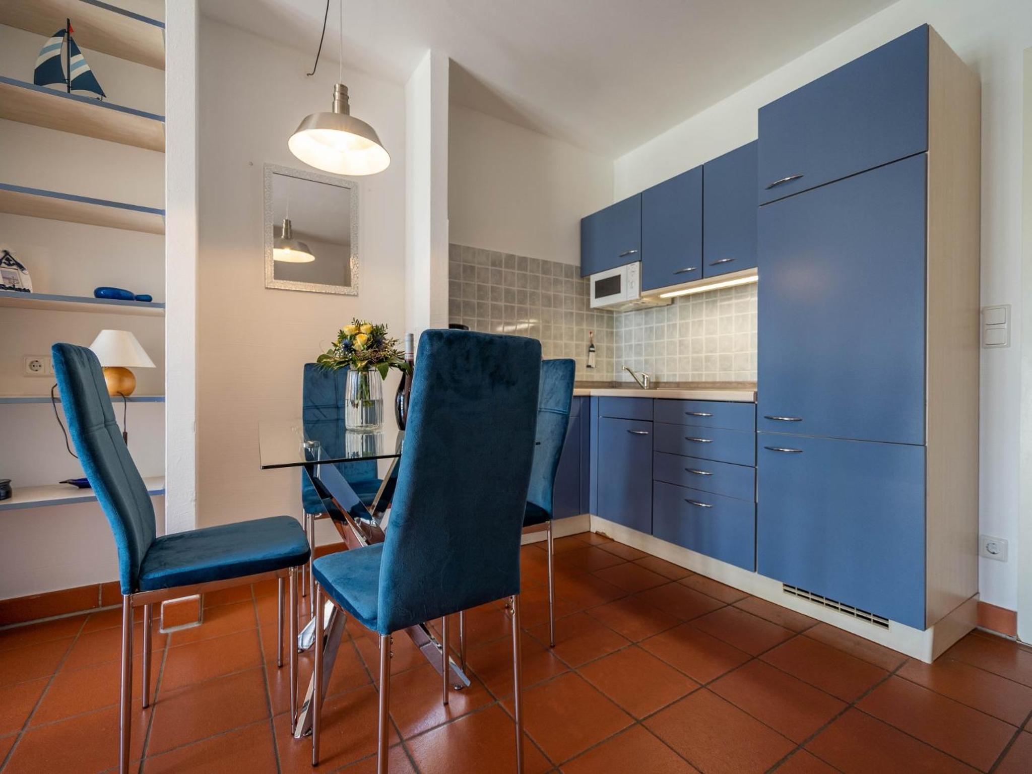 Apartment with Terrace photo 2