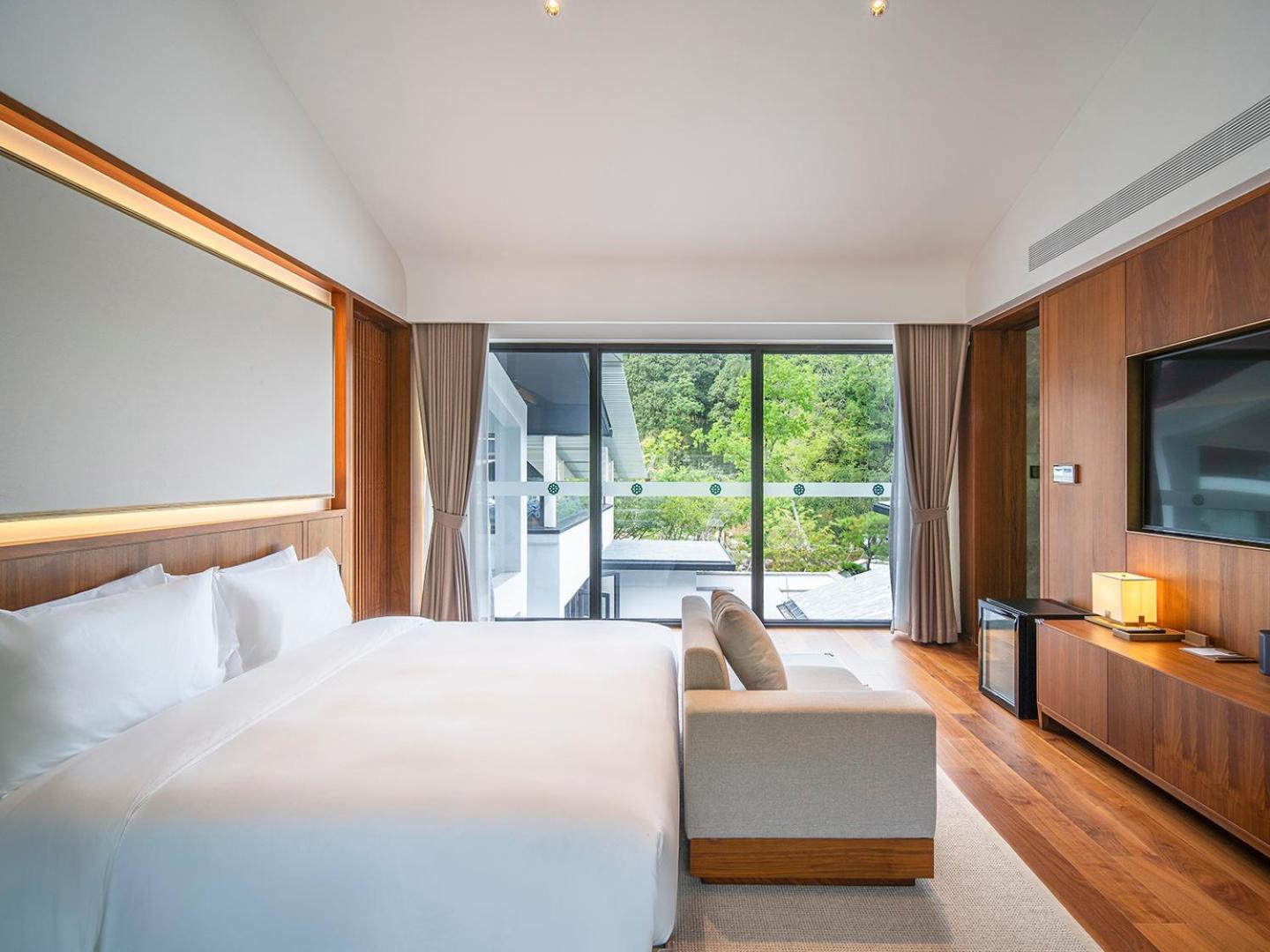Three-Bedroom Villa photo 1