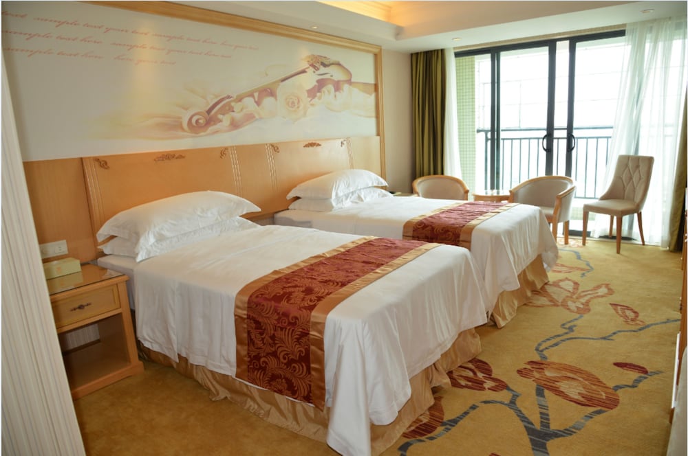 Deluxe Twin Room photo 3