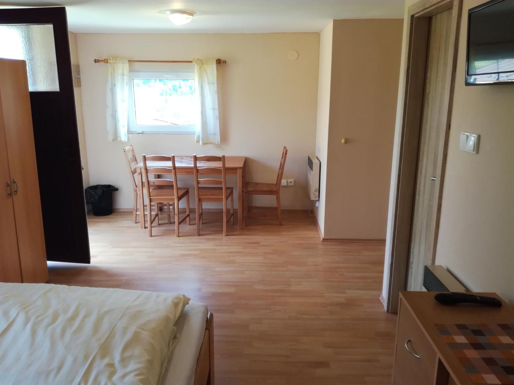 Deluxe Bungalow - Photo 16