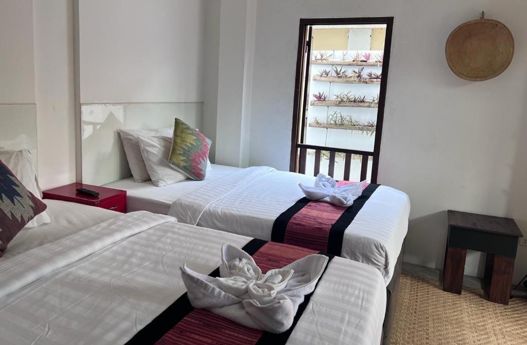 Deluxe Twin Room - Photo 6