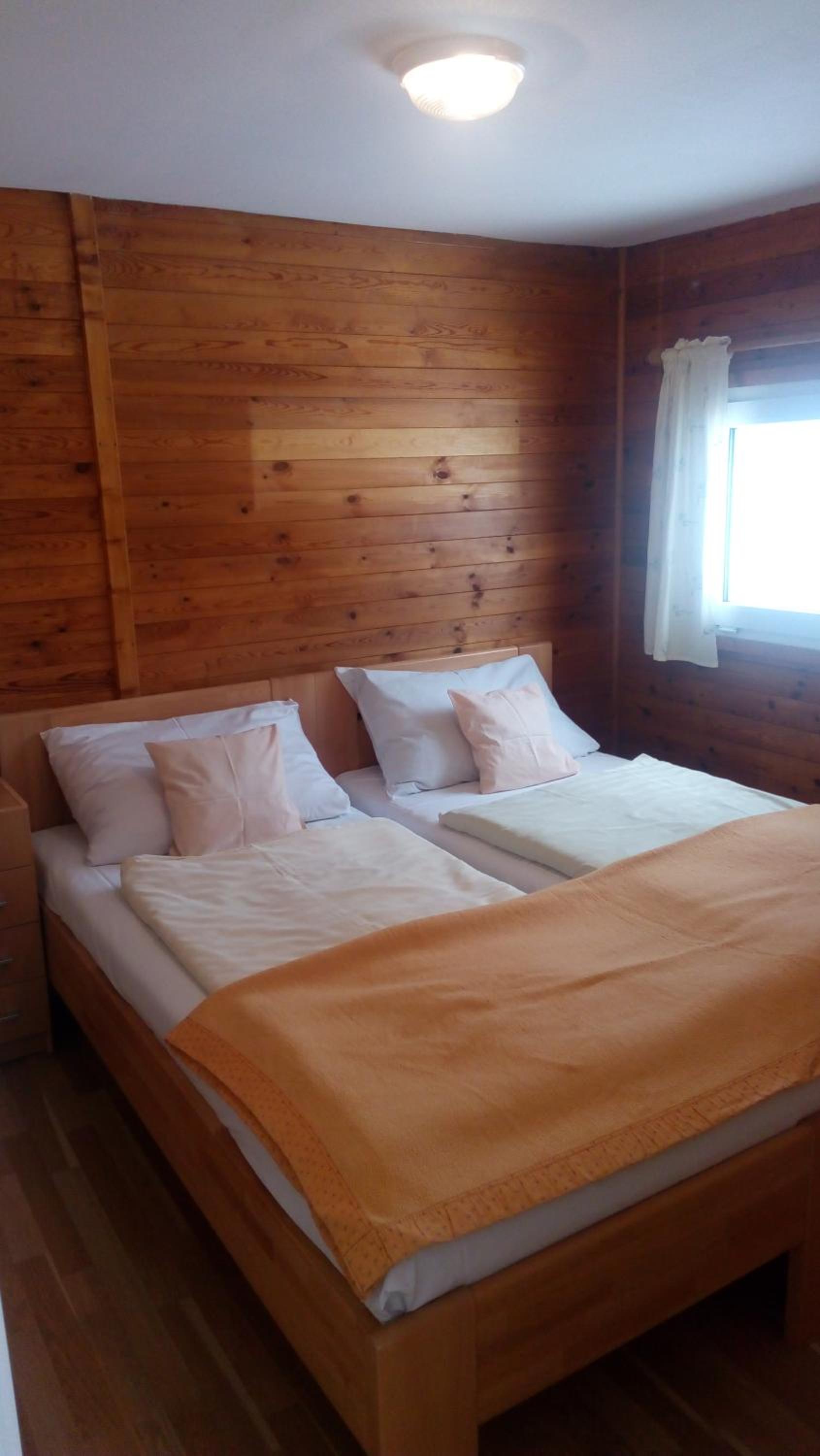 Deluxe Bungalow - Photo 3