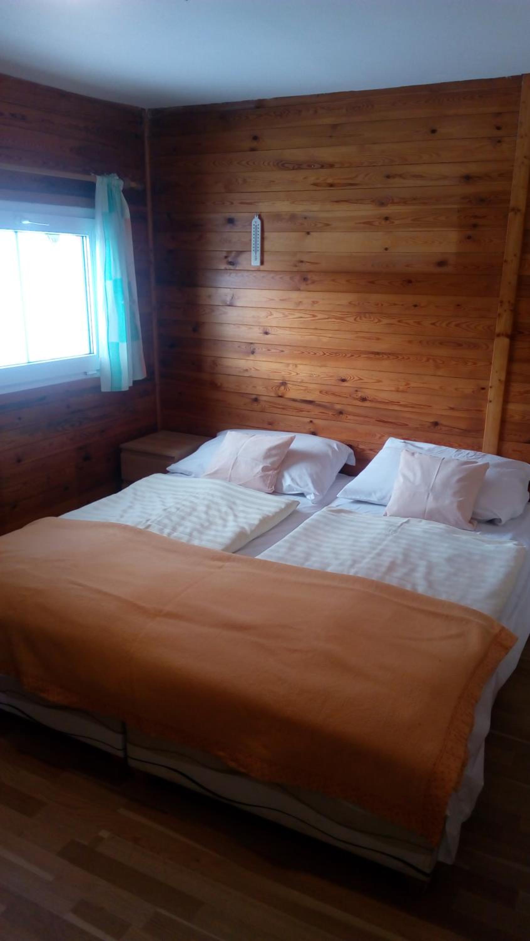 Deluxe Bungalow - Photo 5