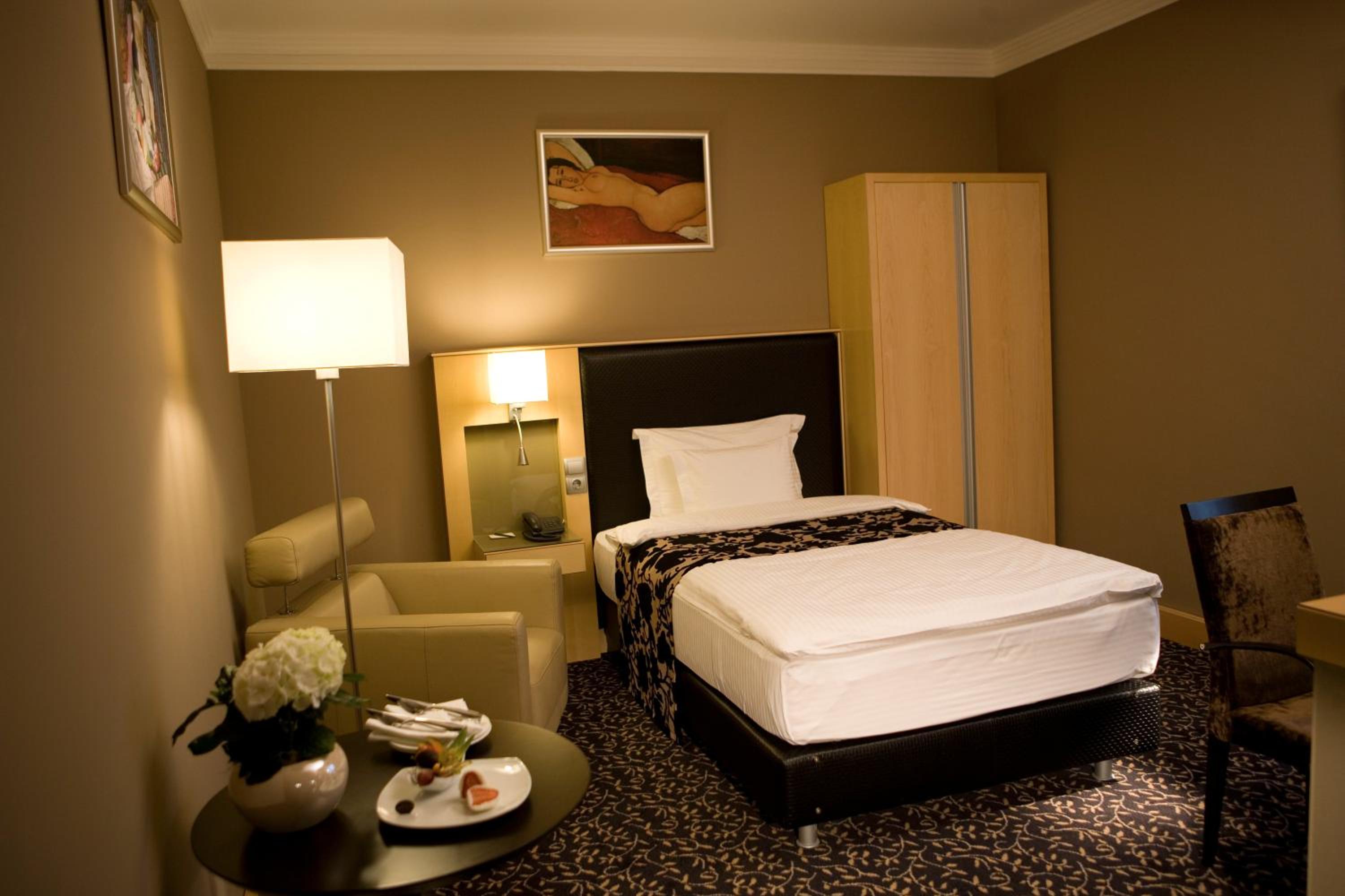 Premium Single Room photo 2