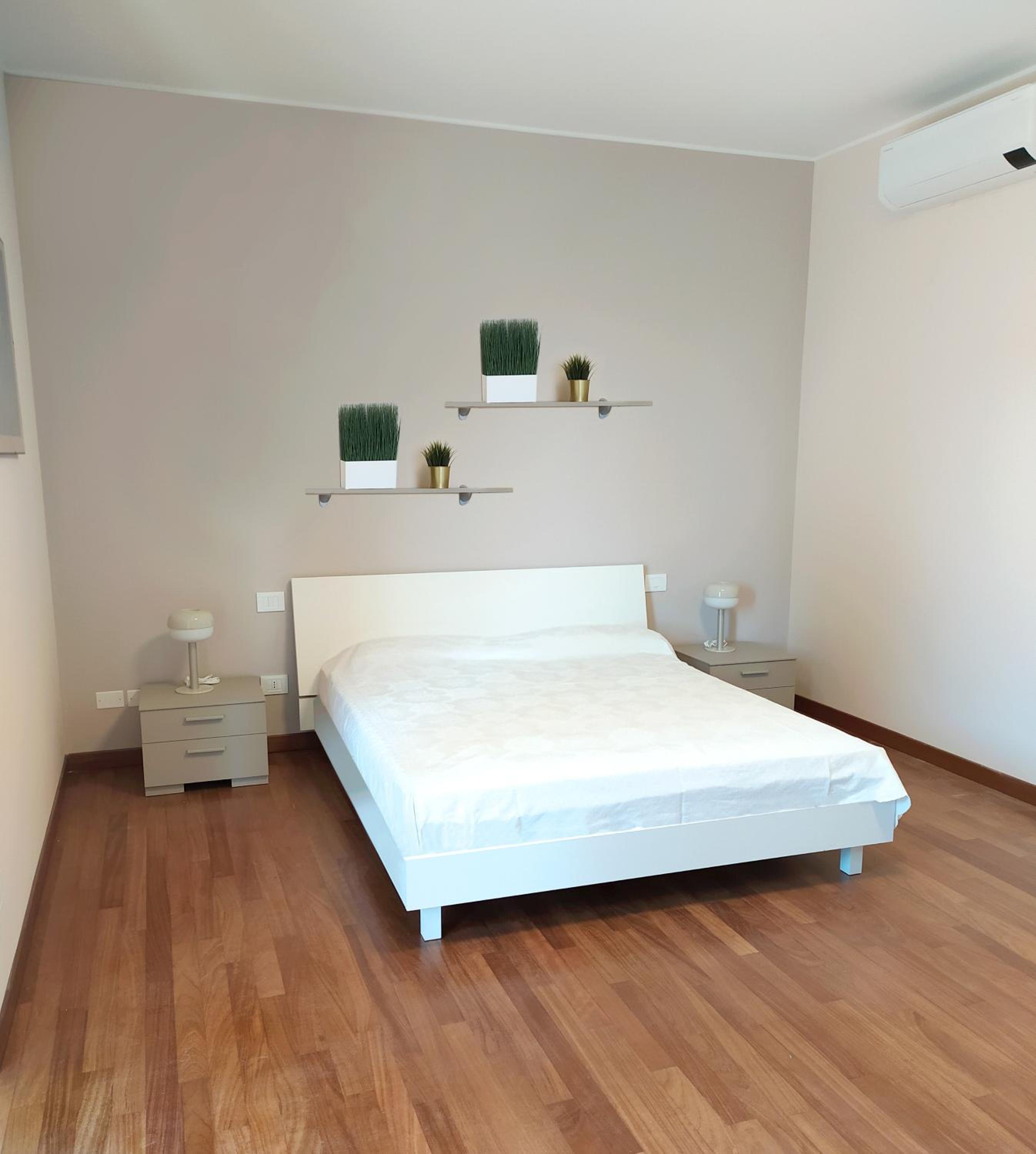 Apartment with Garden View