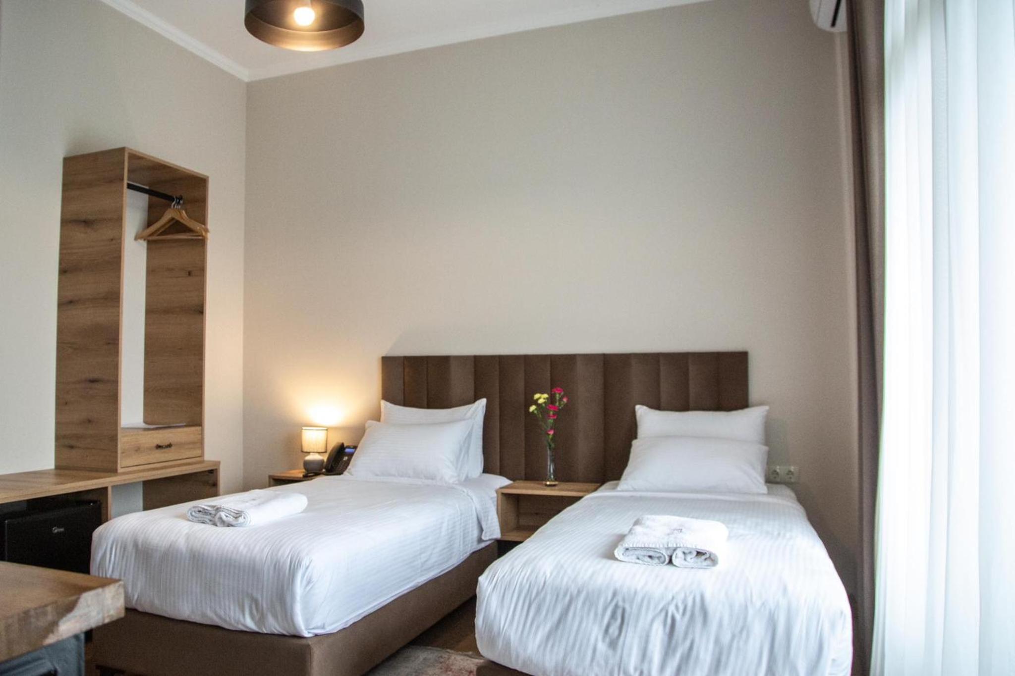 Economy Twin Room photo 1