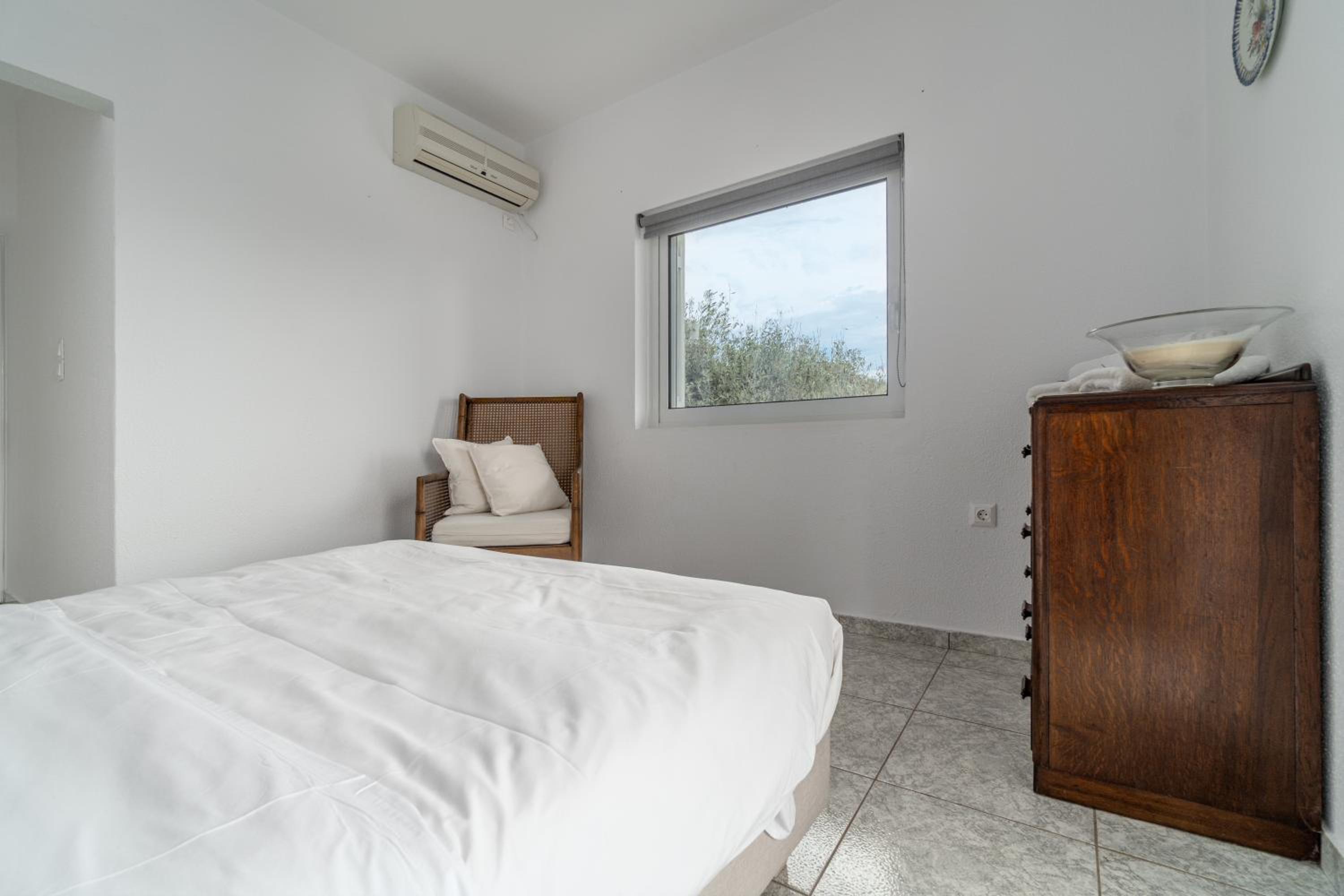 Two-Bedroom House photo 3