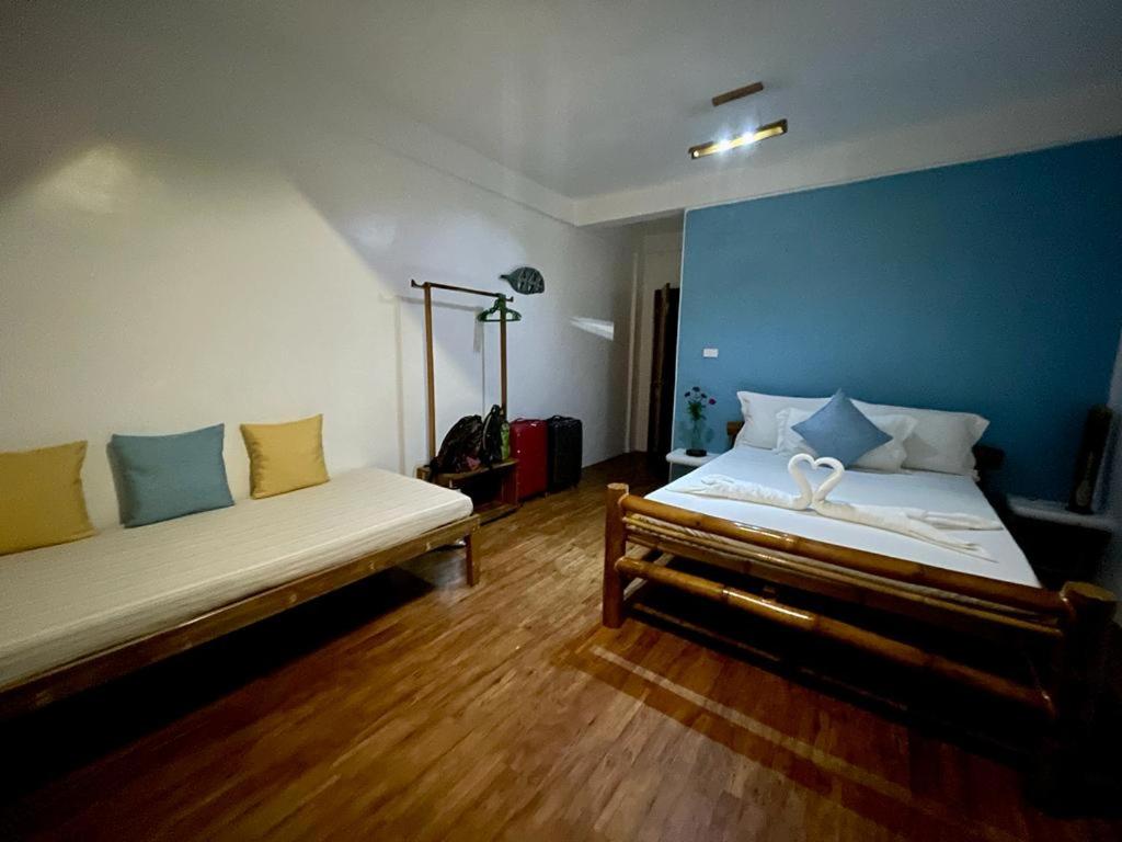 Triple Room with Private Bathroom photo 2