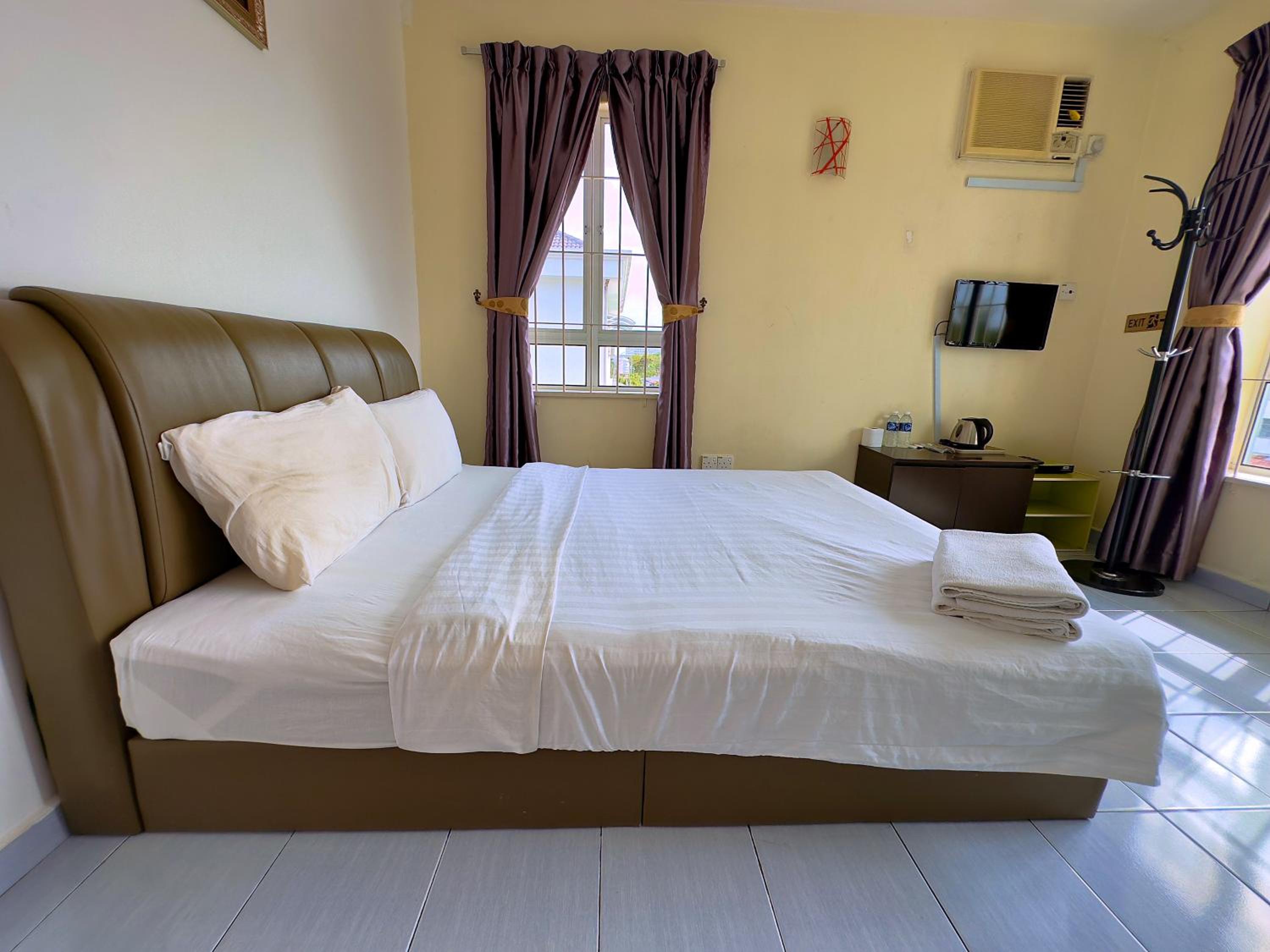 Standard Double Room photo 2