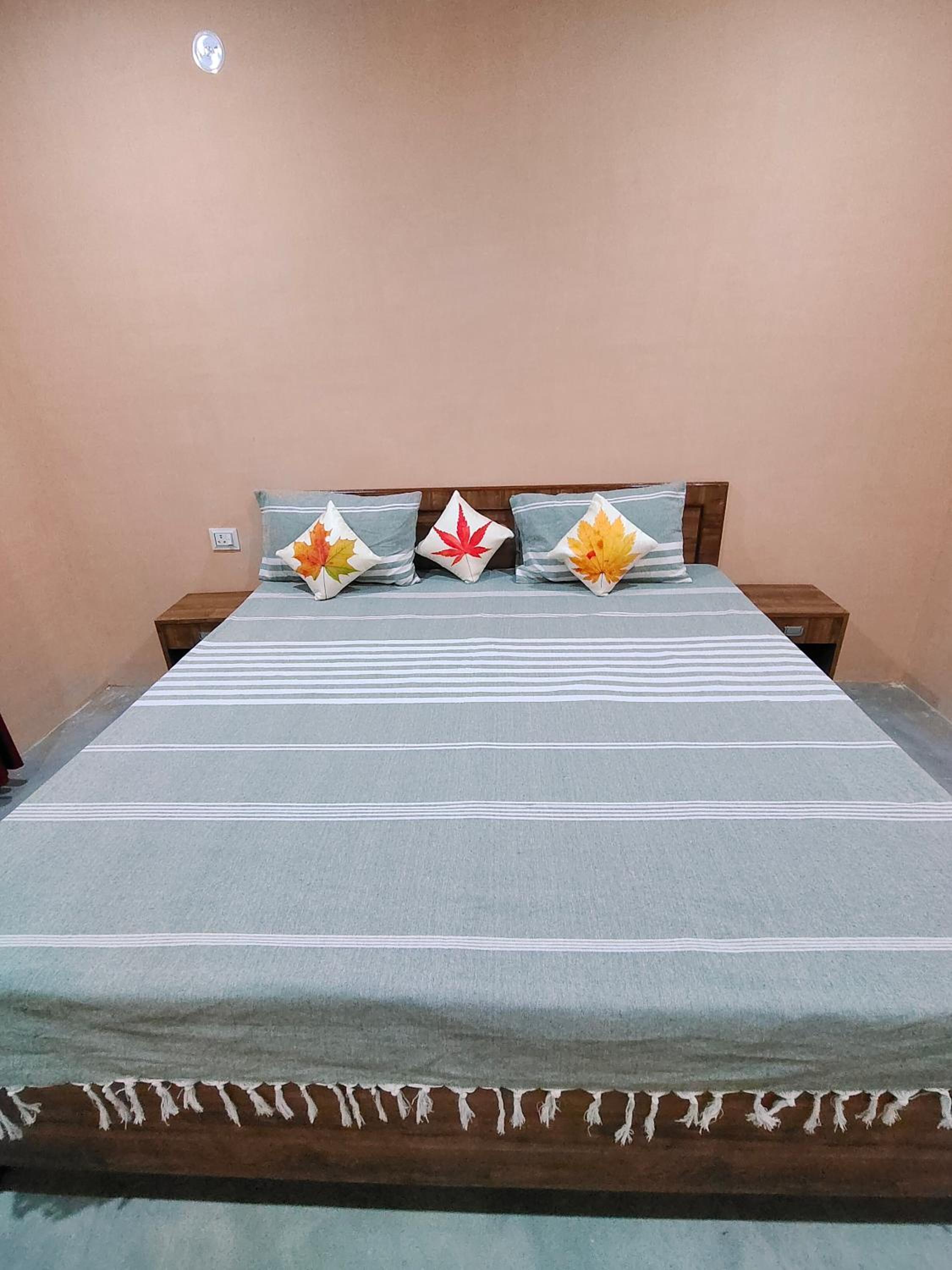 Double Room with Private Bathroom photo 3