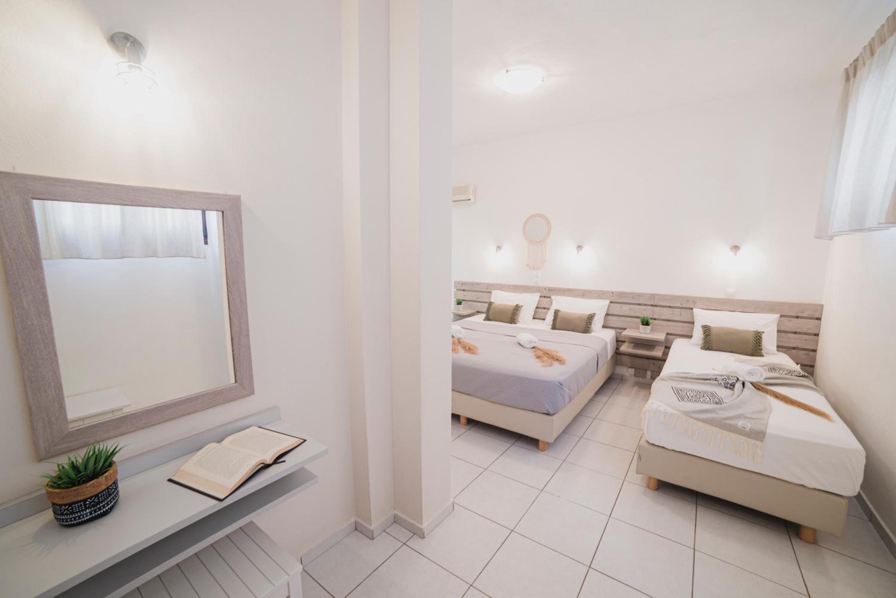 Standard Triple Room photo 2
