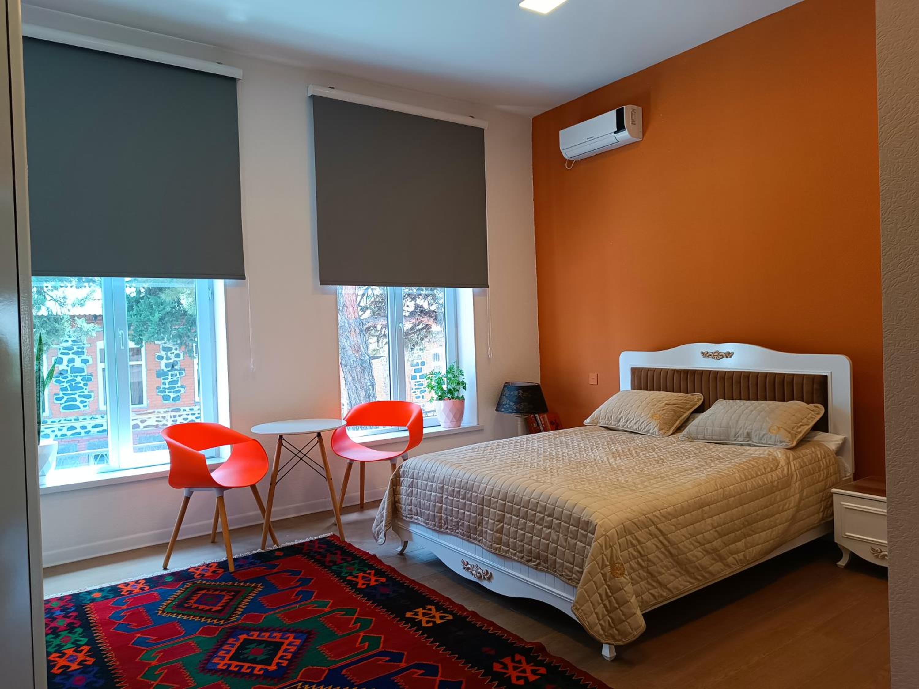 Deluxe King Room photo 1