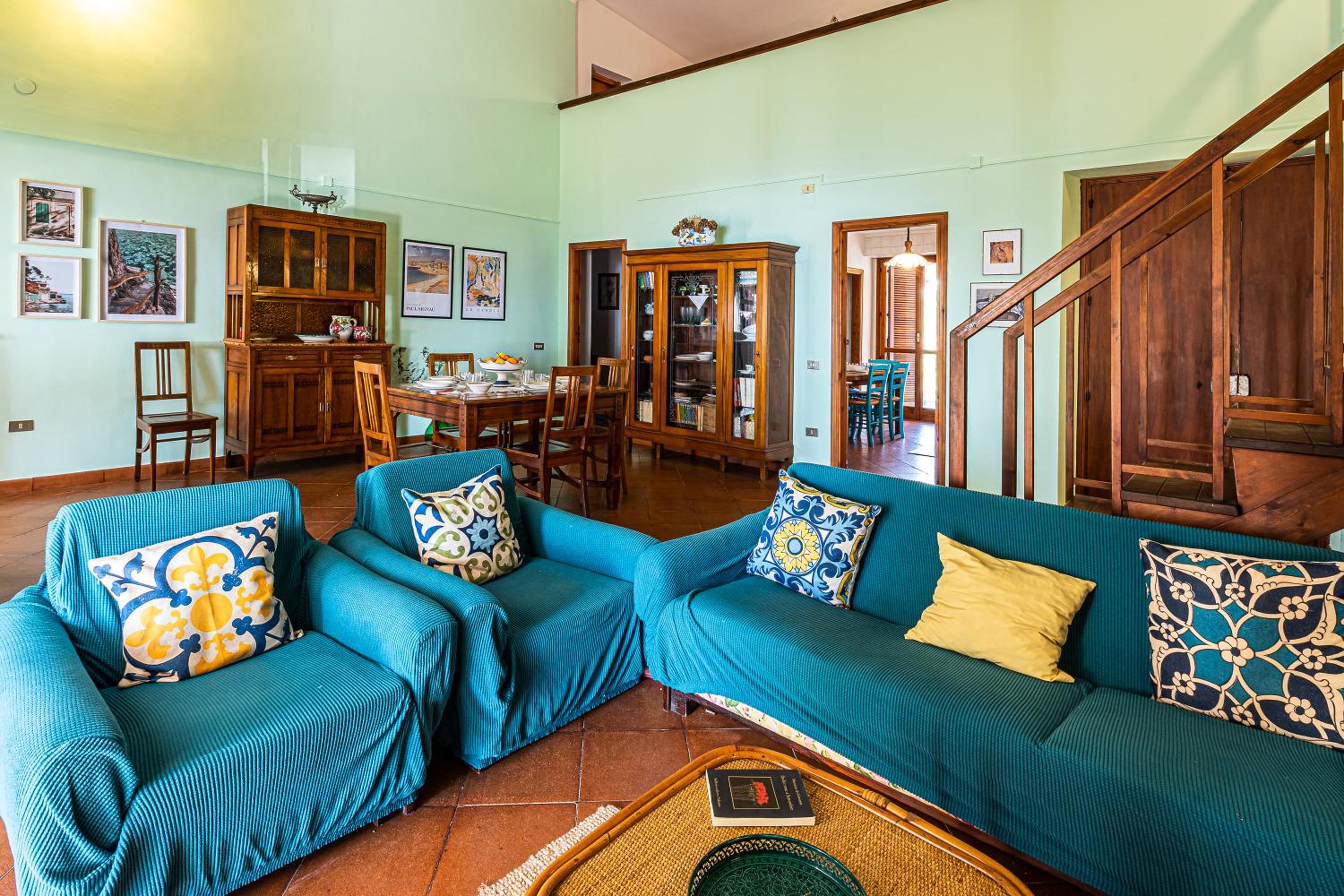 Villa photo 2