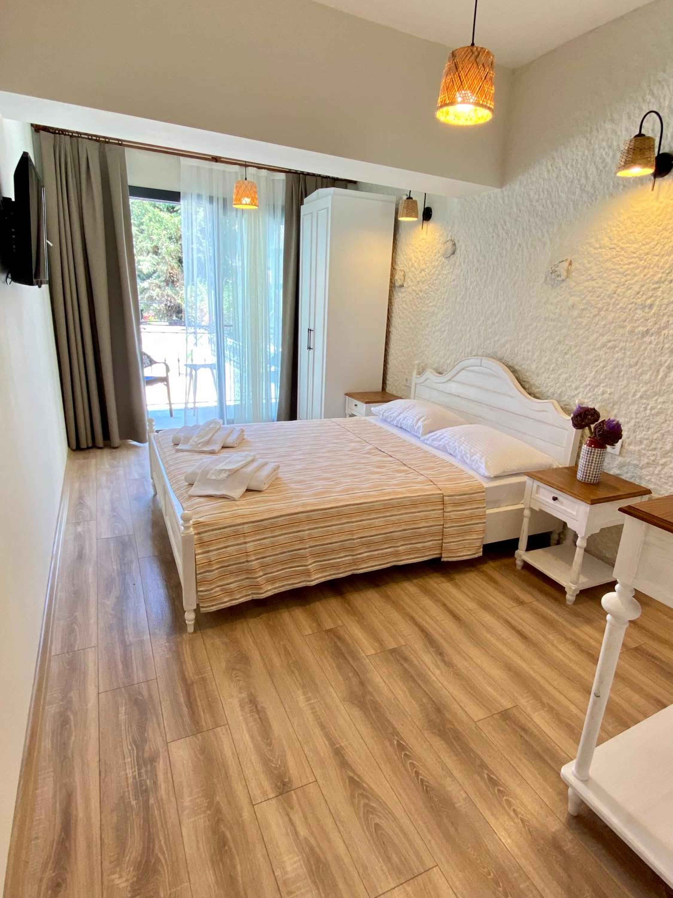 Deluxe Double Room with Balcony