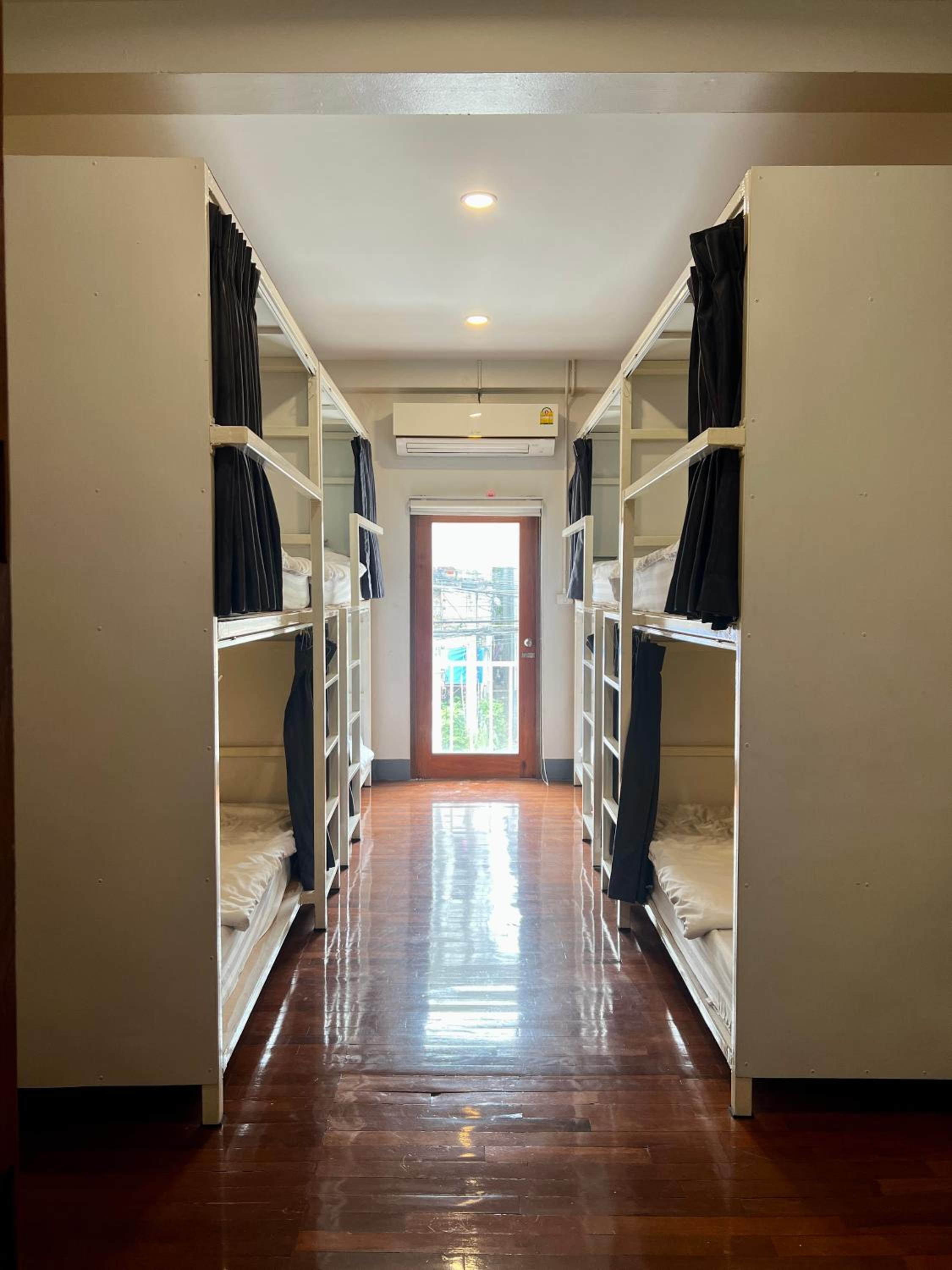 8-Bed Mixed Dormitory Room photo 1