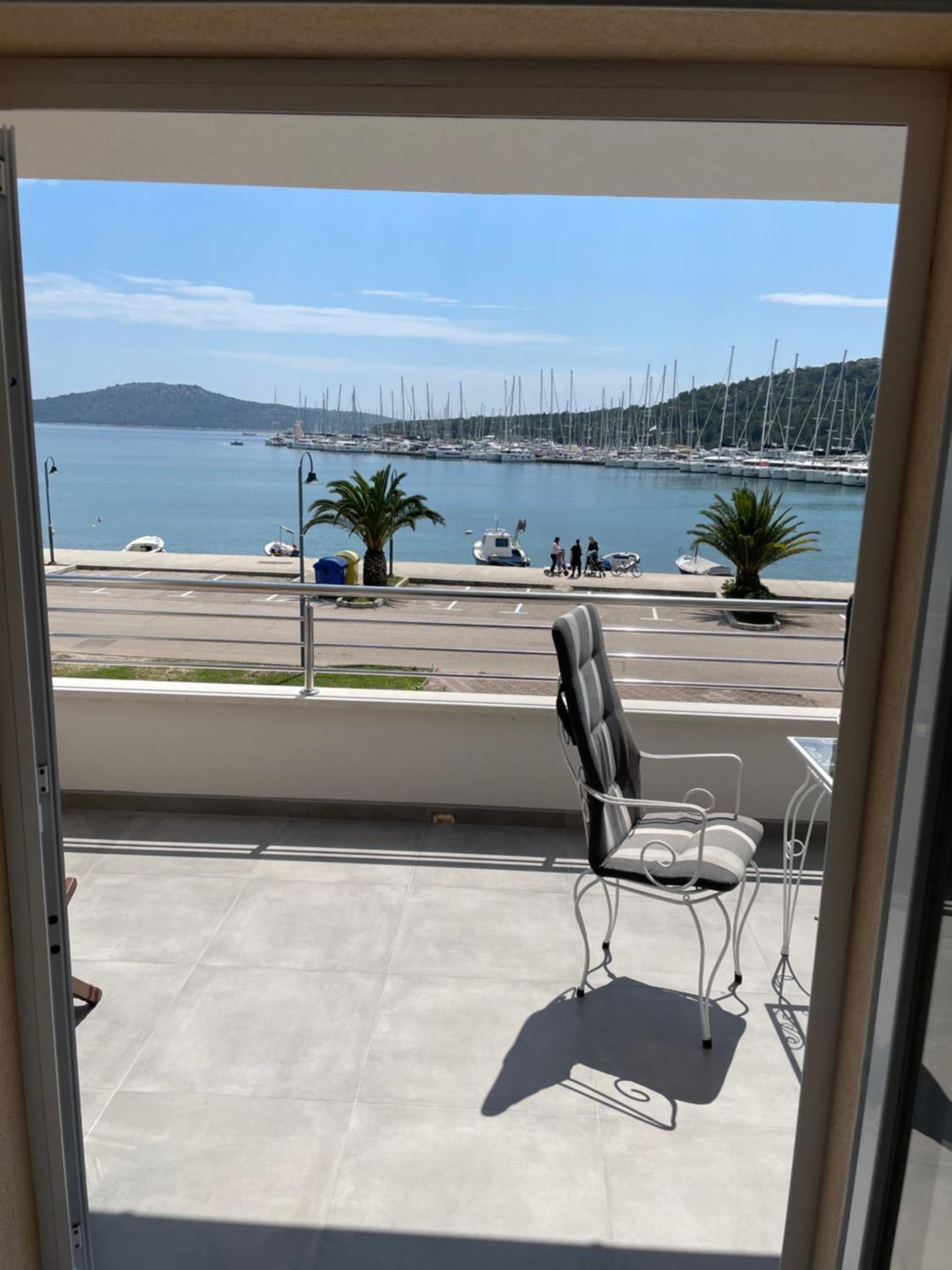 Apartment photo 1