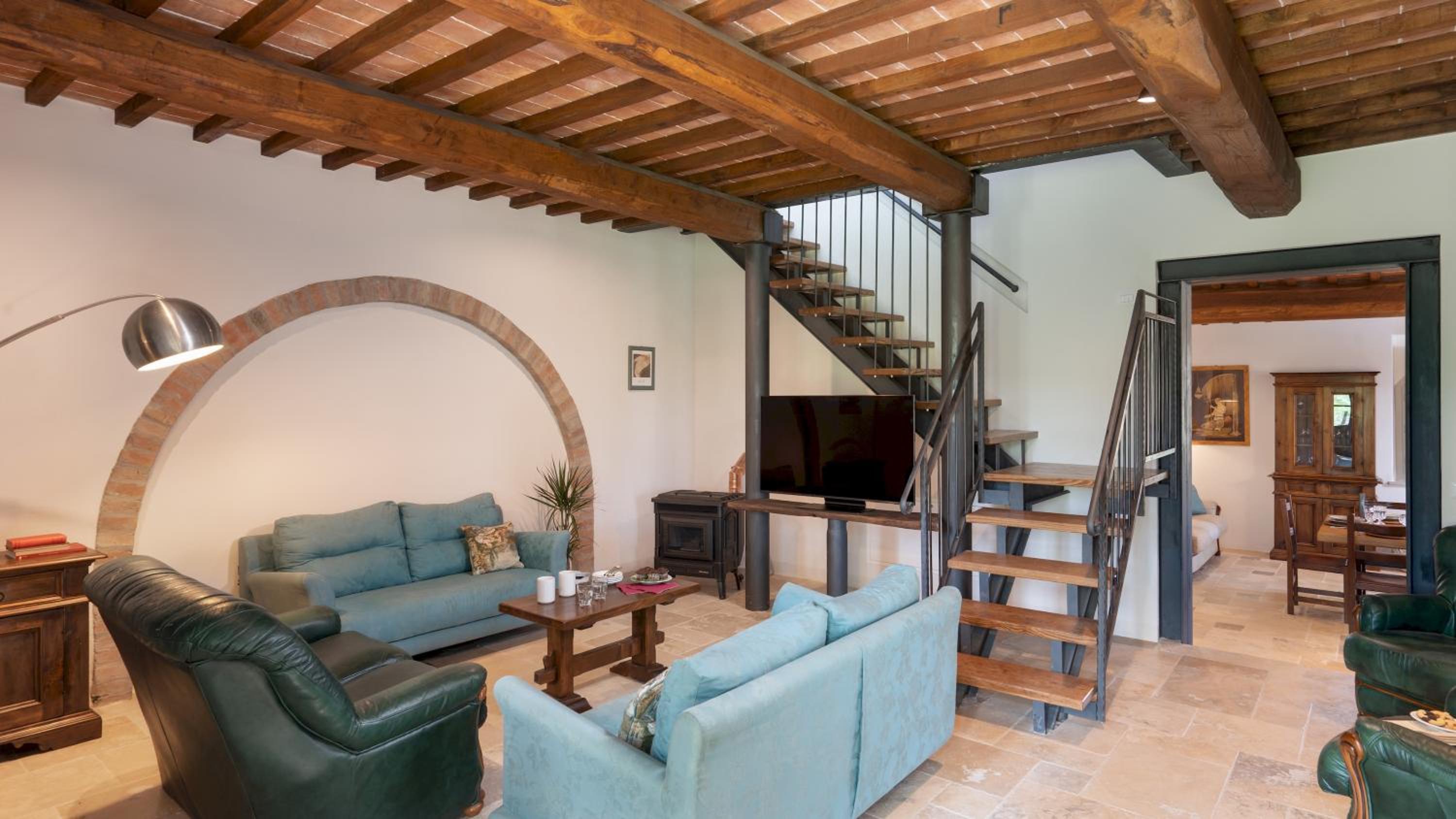 Six-Bedroom Villa 