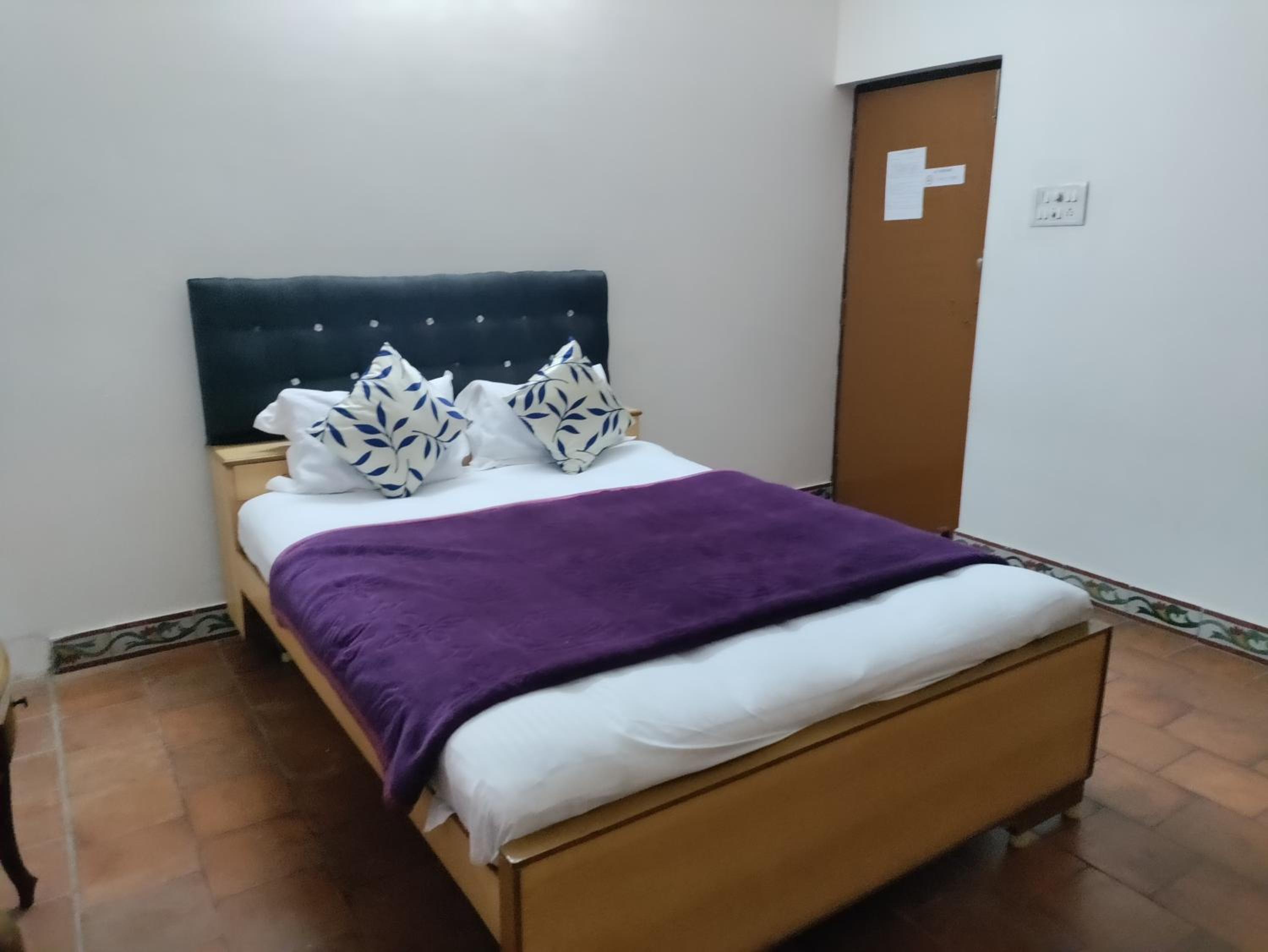 King Suite with Balcony photo 3