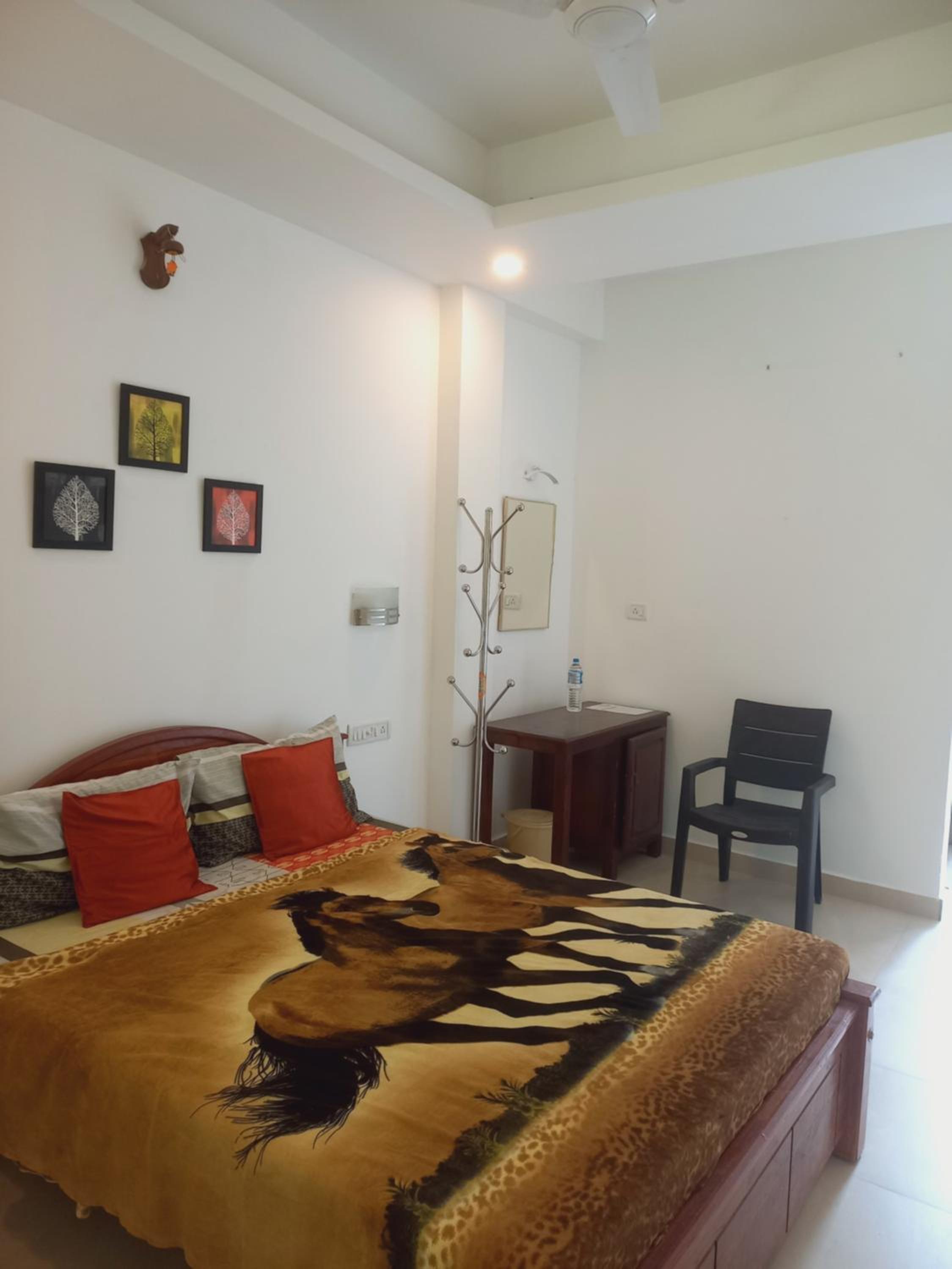 Queen Room with Balcony photo 1