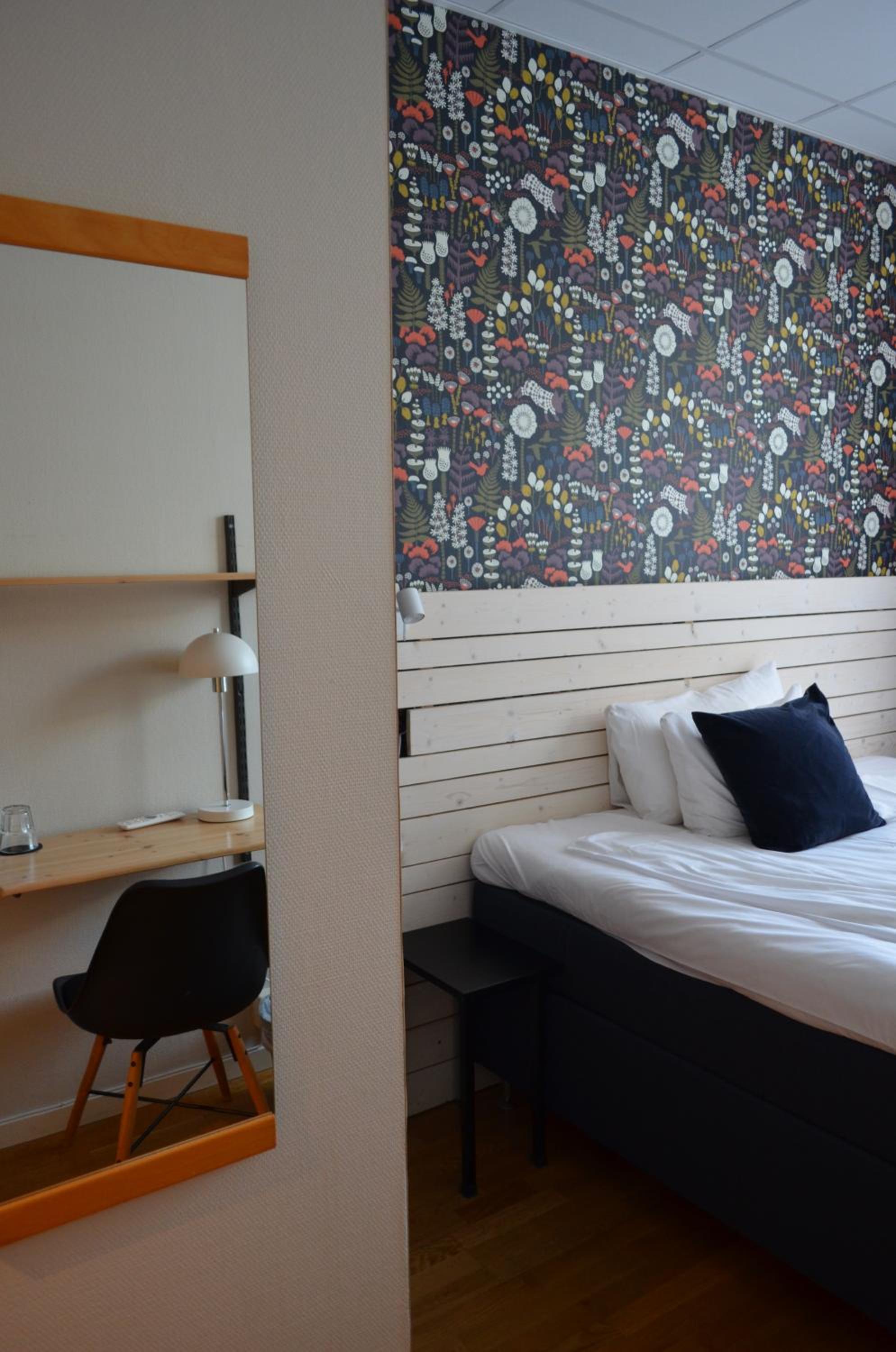 Economy Double Room photo 2