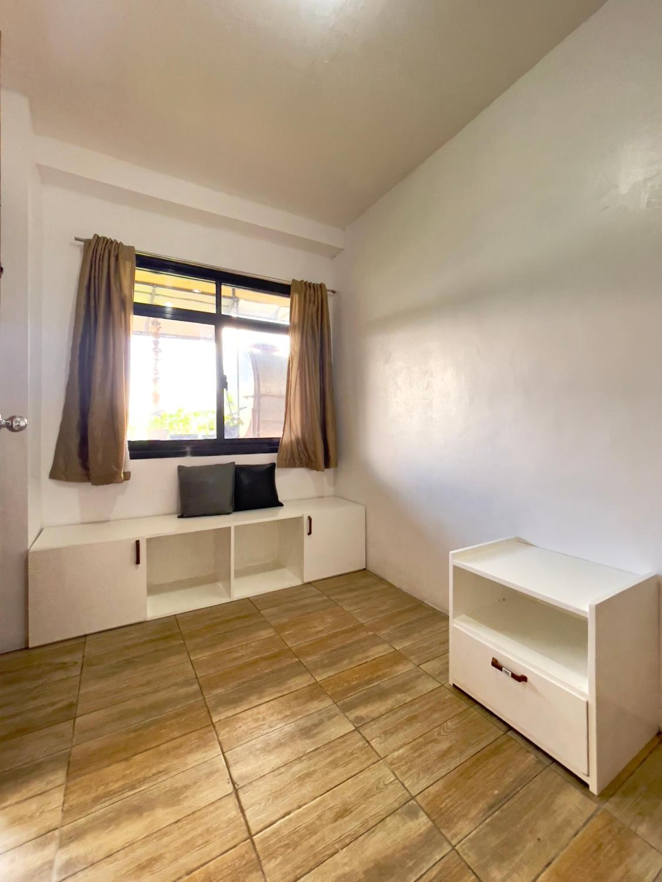 Double Room - Photo 3