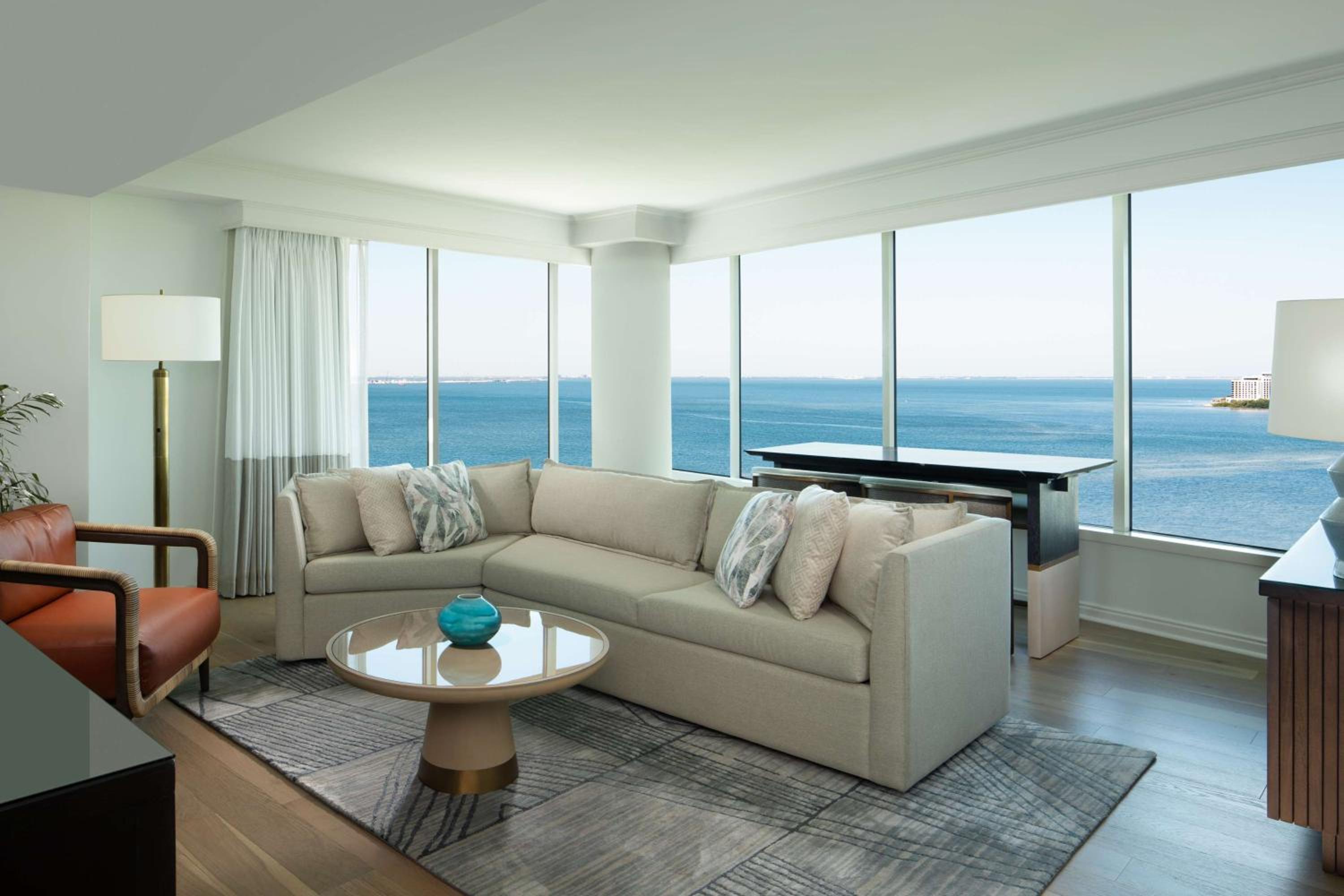Suite with Bay View - Photo 7