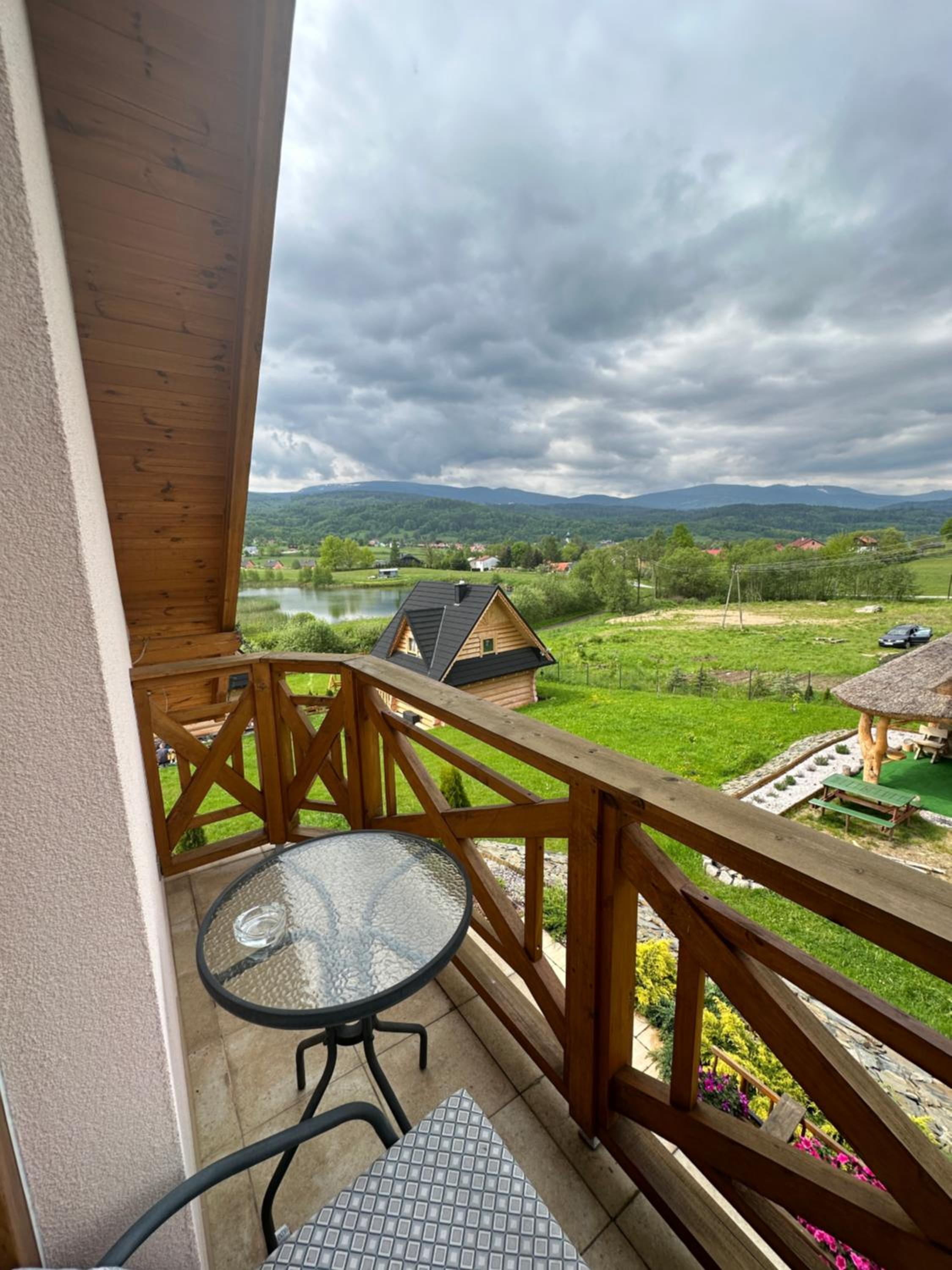 Apartment with Mountain View photo 1