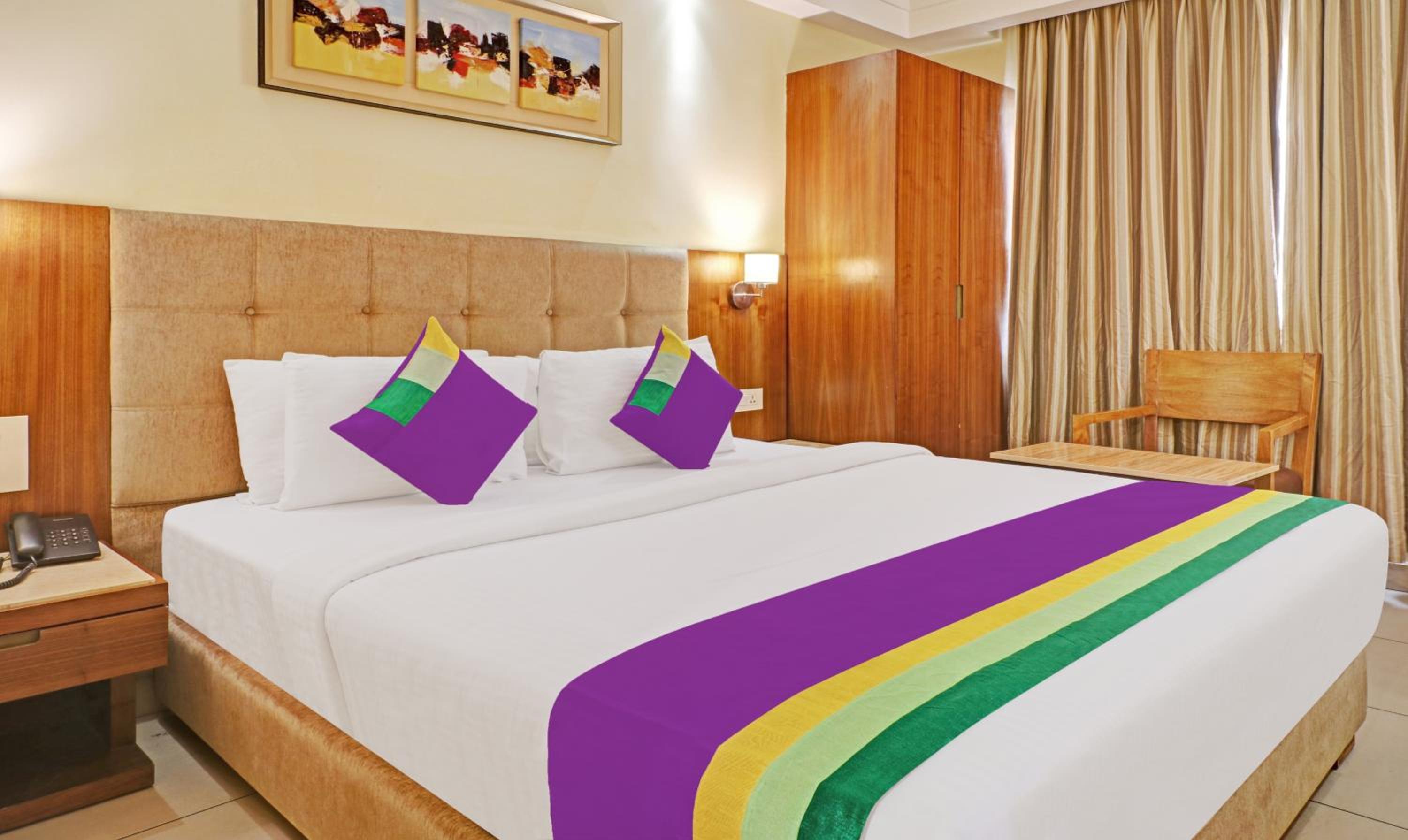 Executive Room - Photo 5