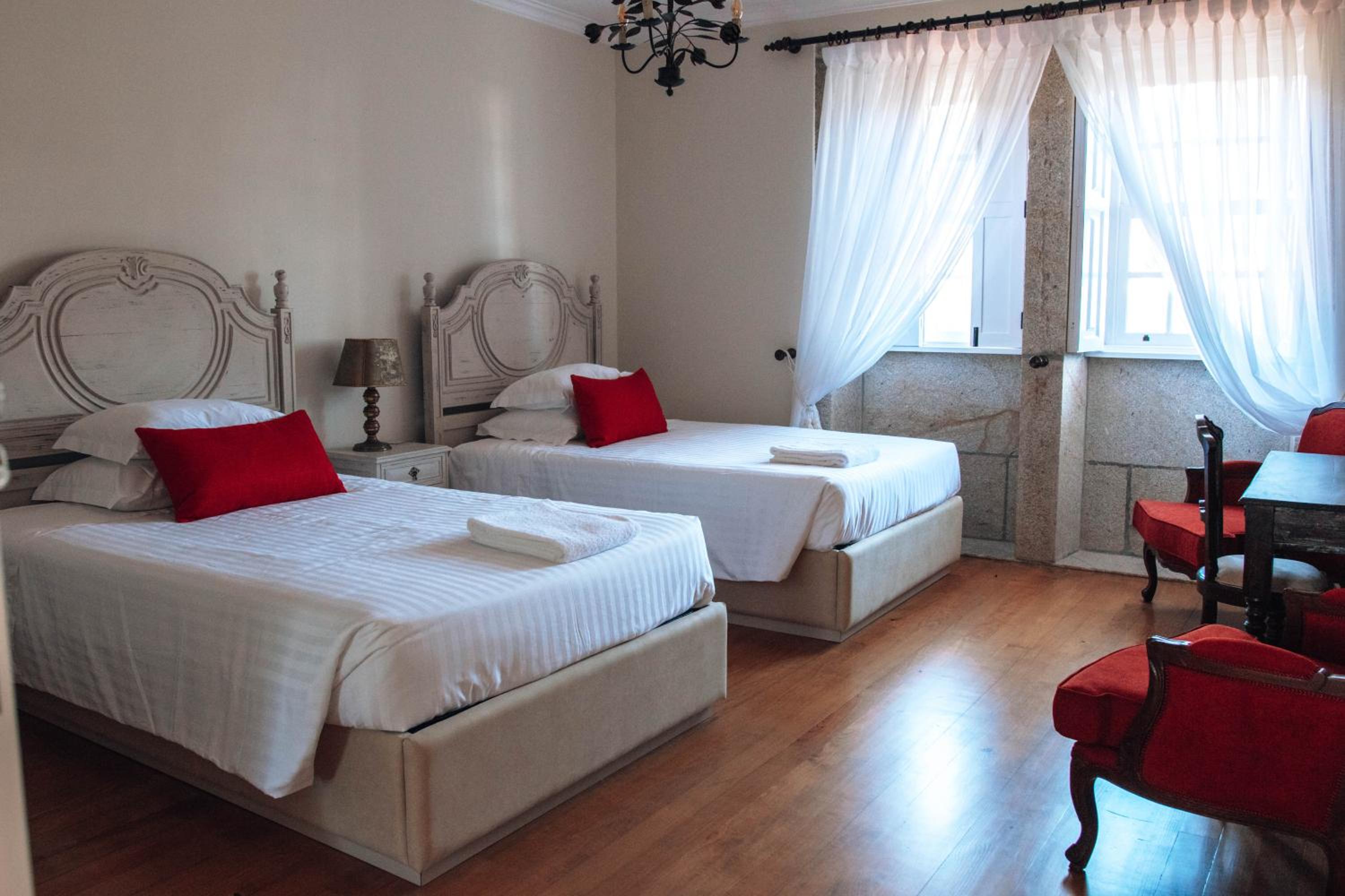 Deluxe Twin Room photo 1