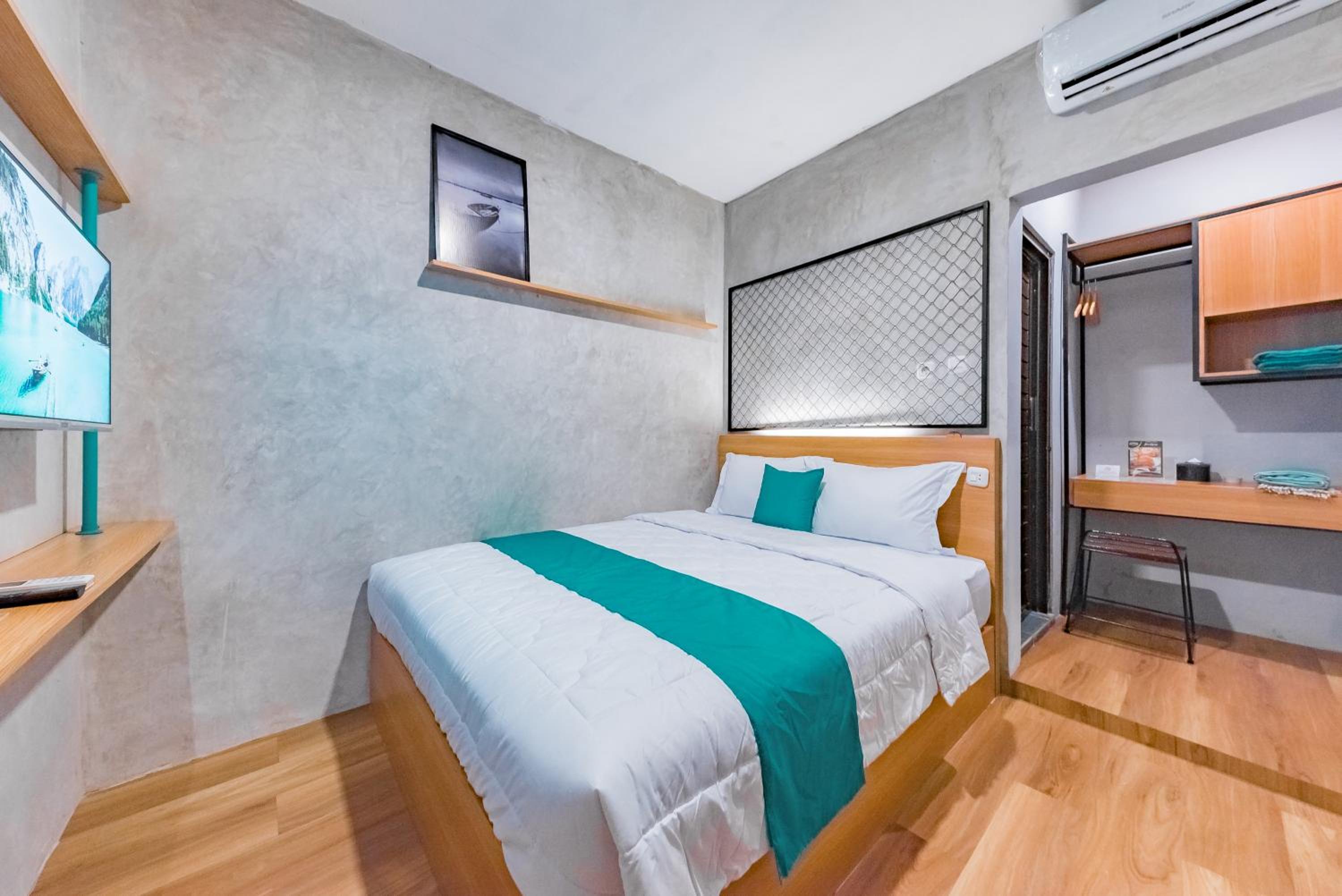 Standard Double Room - Photo 5