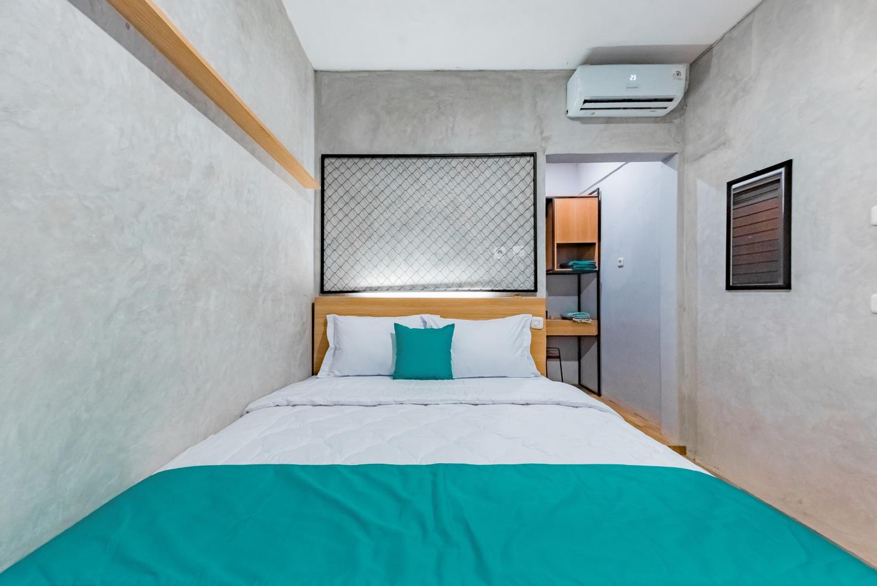 Standard Double Room - Photo 4