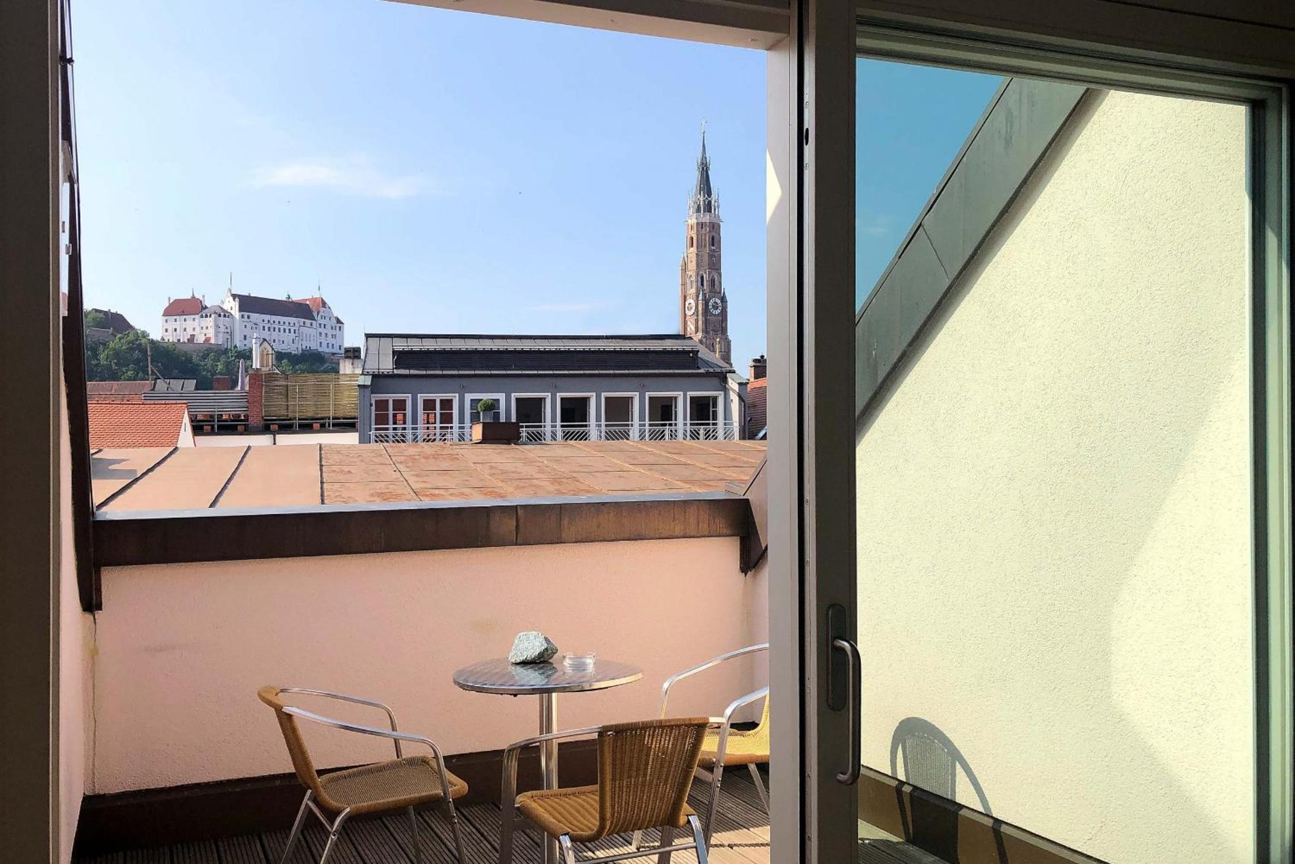 Deluxe Apartment with Terrace photo 2