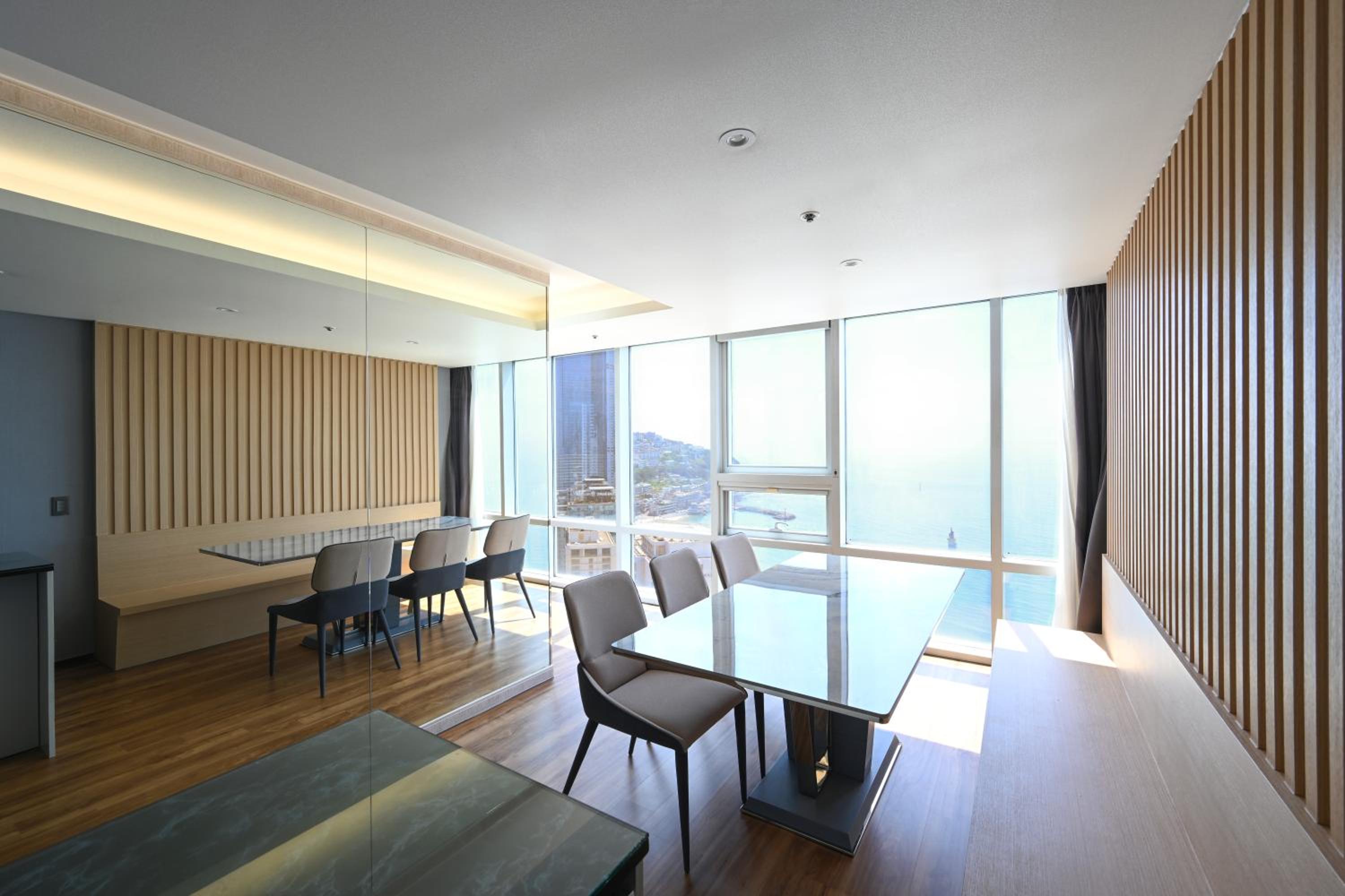 [2 breakfast] Royal Suite Ocean View