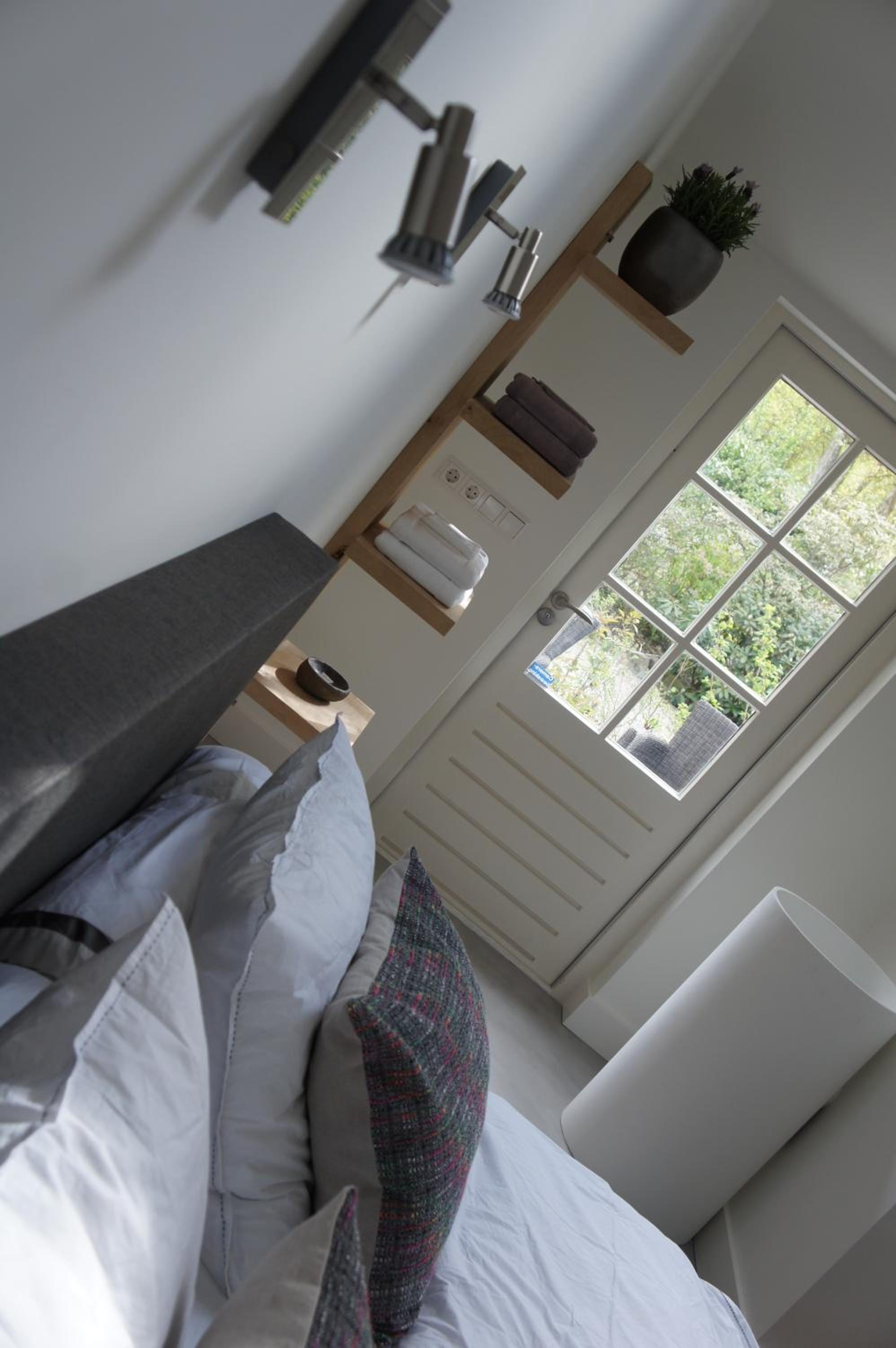Deluxe Double Room with Bath photo 2