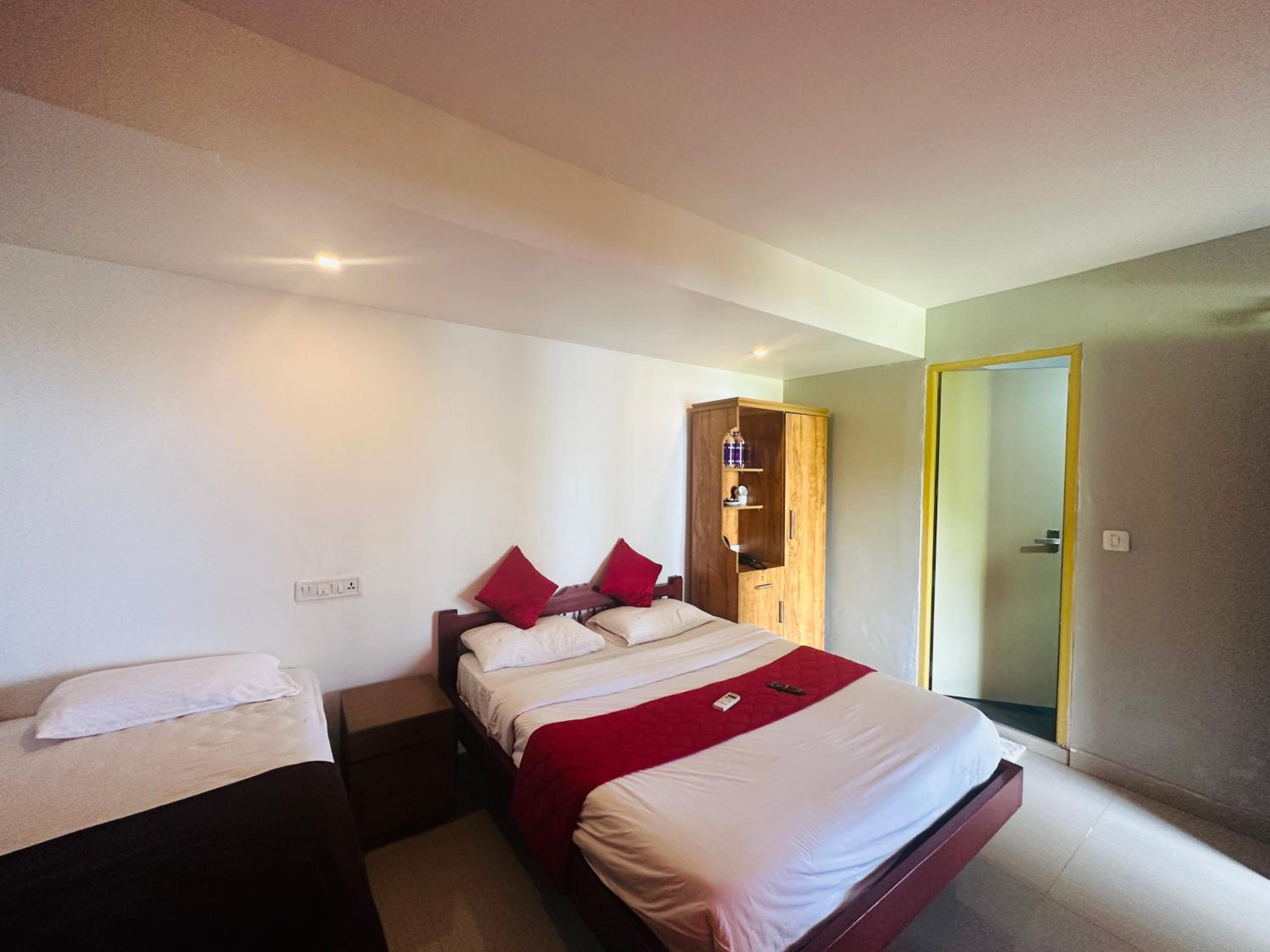 Standard Double Room photo 3