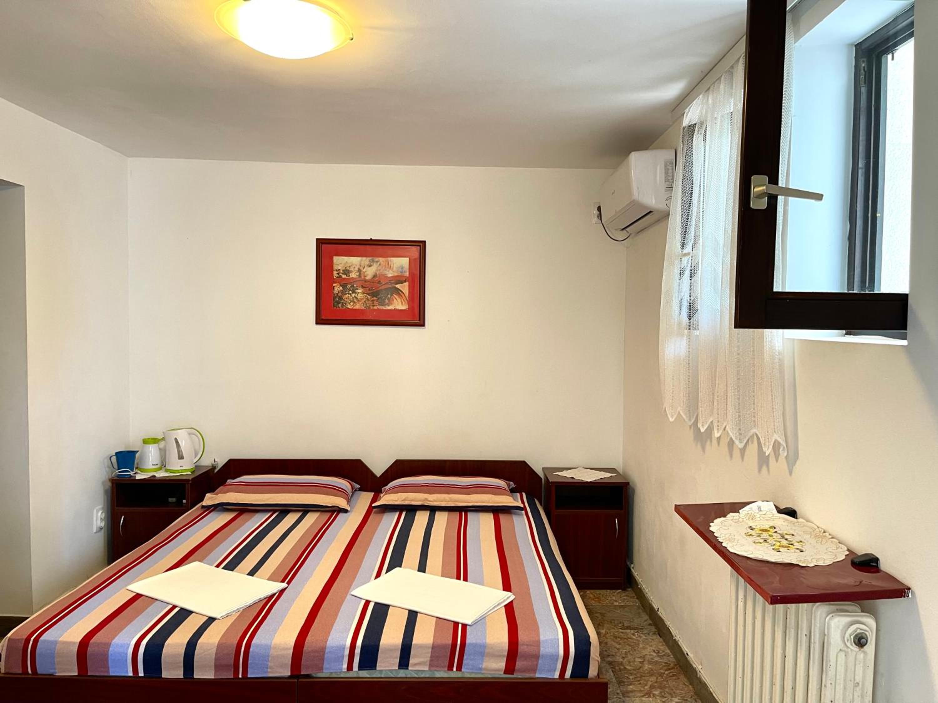 Studio Apartment - Photo 10