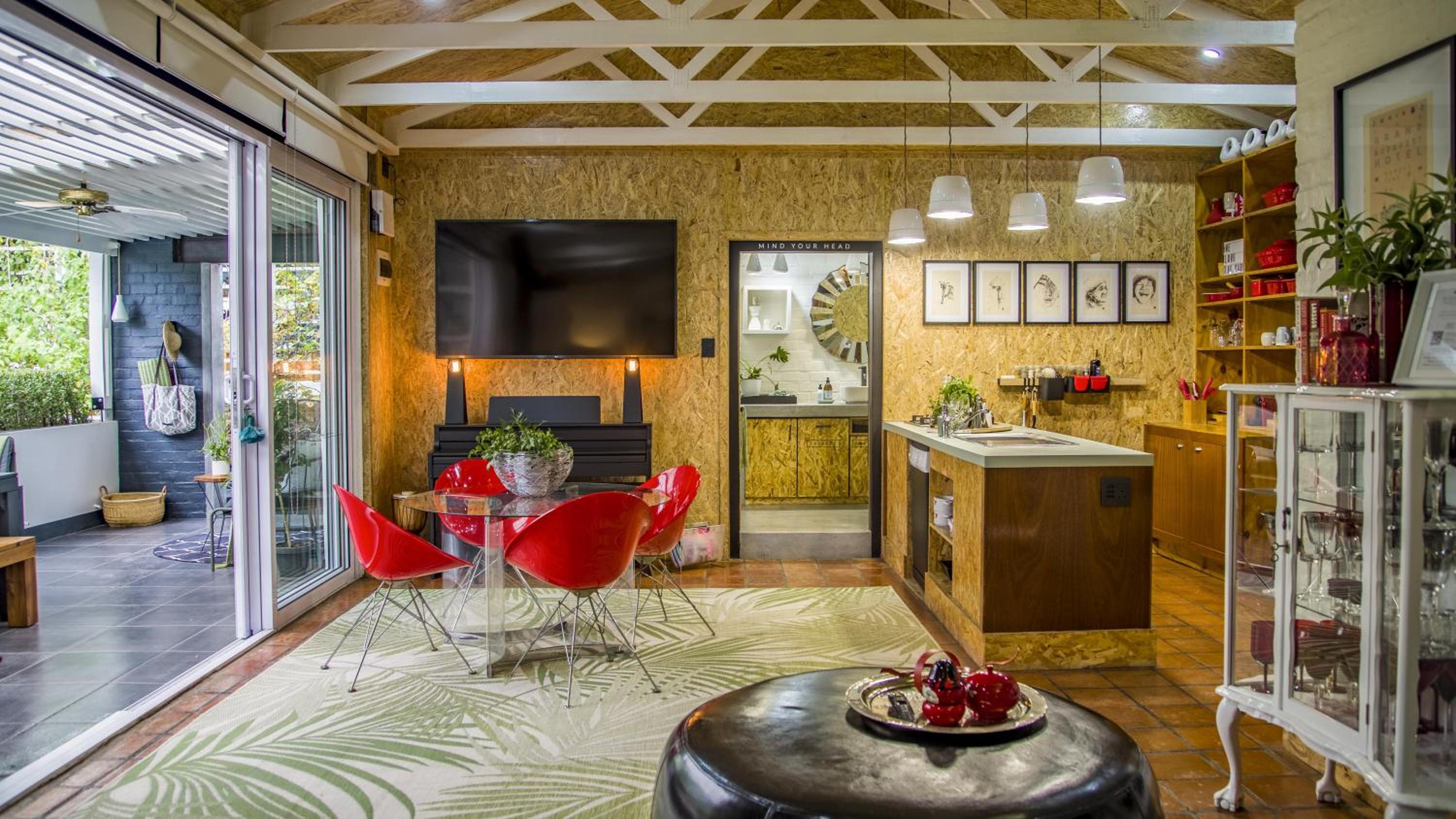 One-Bedroom House - Photo 10