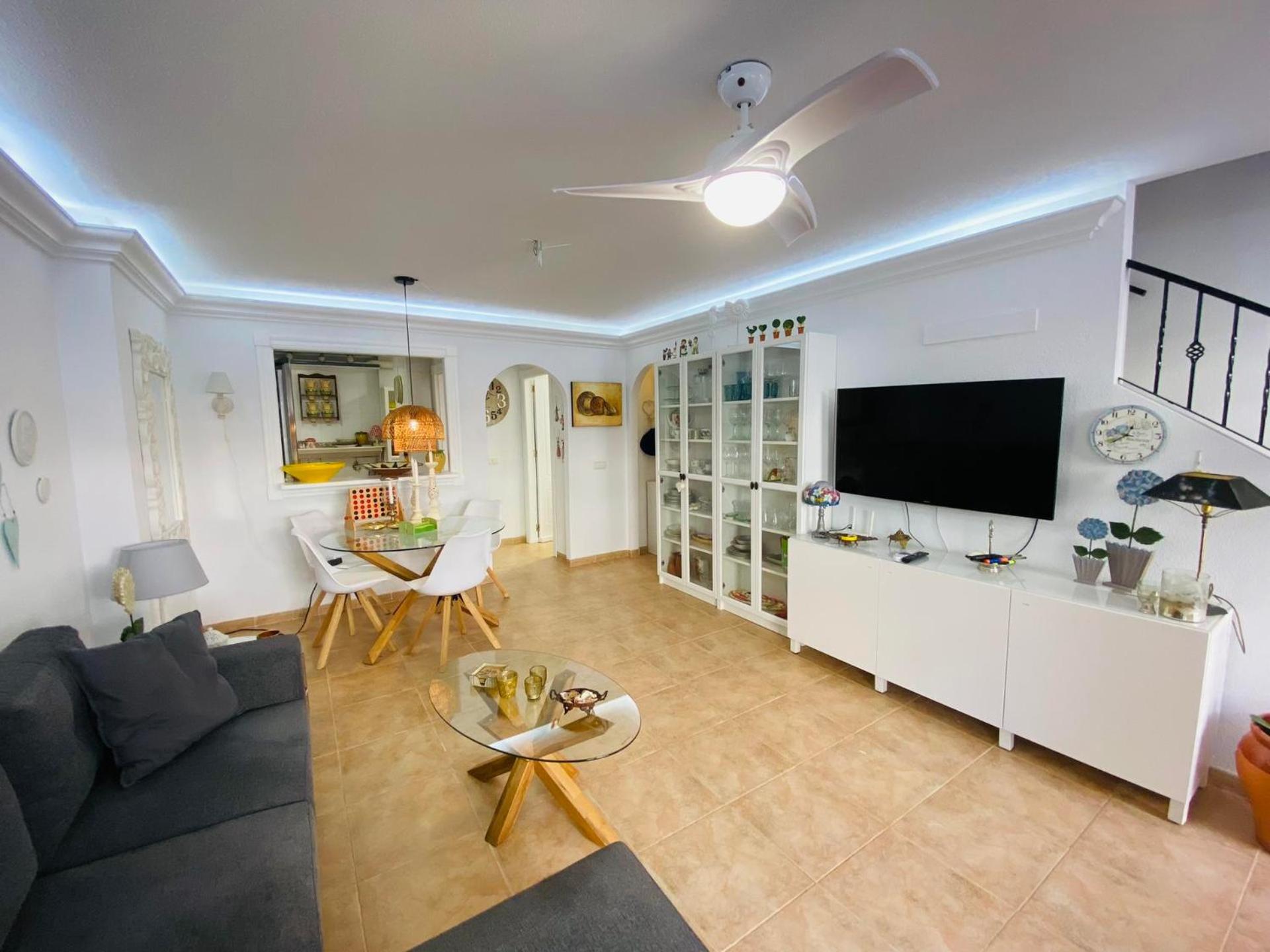 Villa de Tres Habitaciones