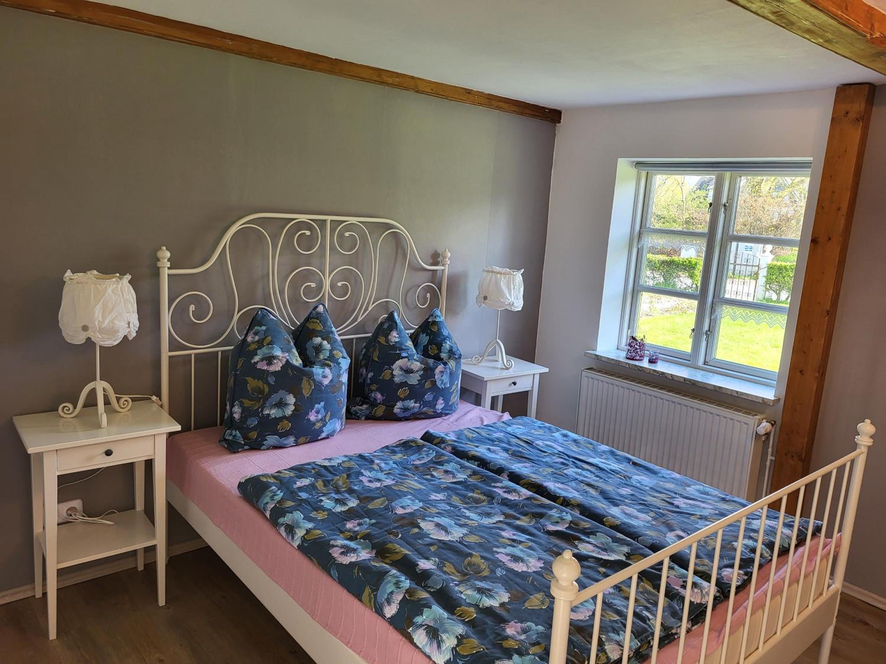 Two-Bedroom Apartment with Terrace photo 3