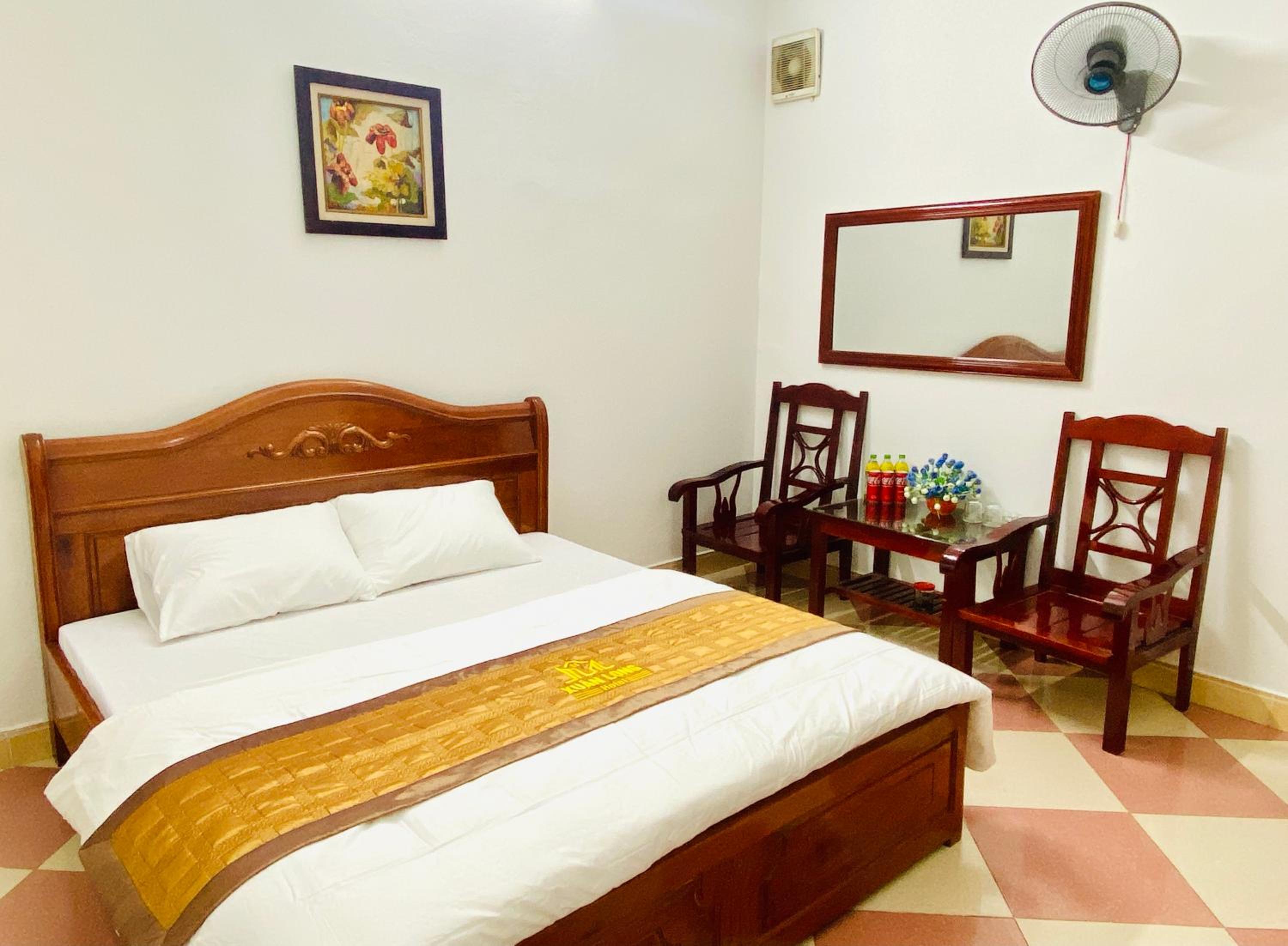 Deluxe Double Room (2 Adults + 1 Child) photo 2