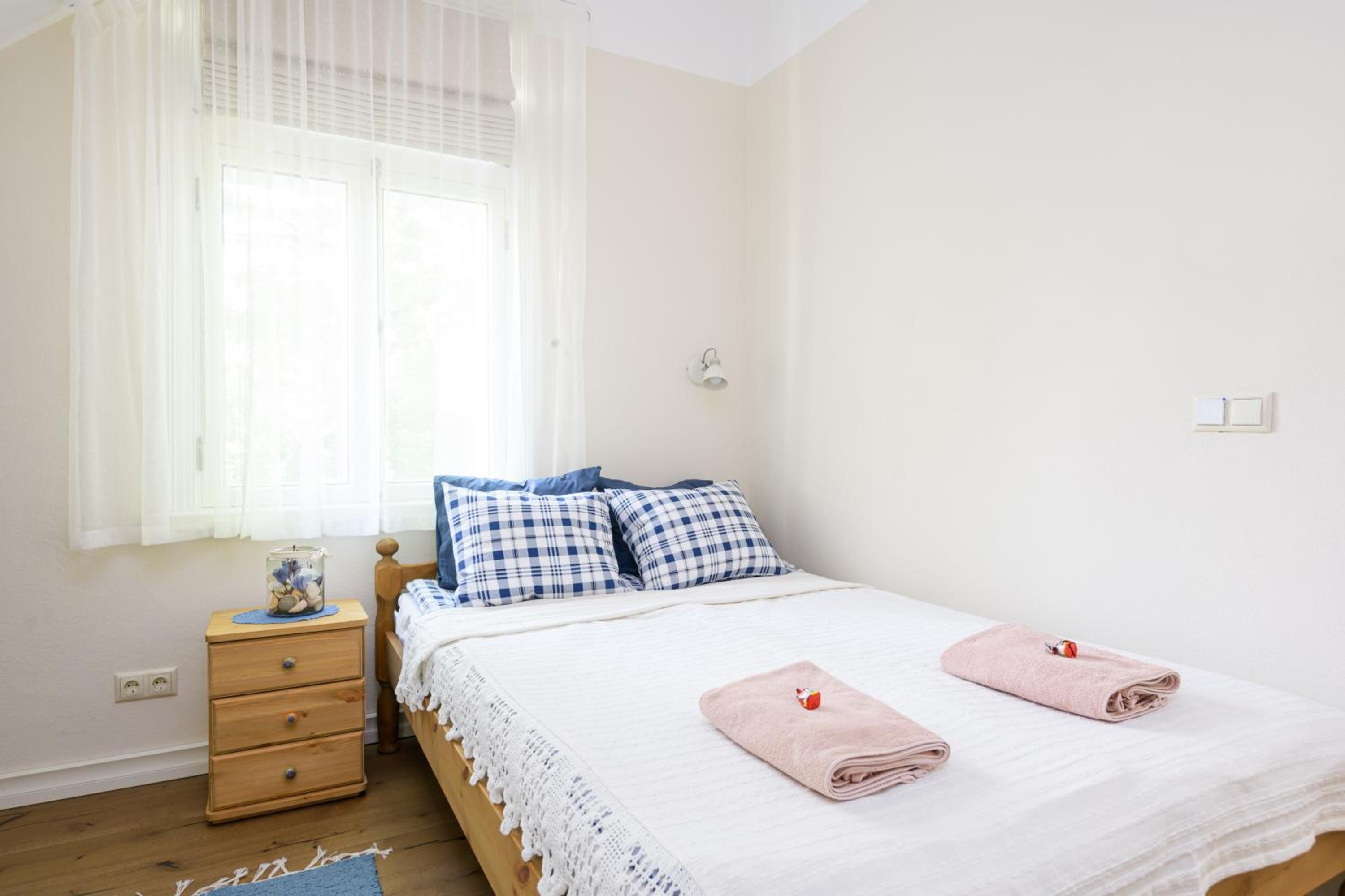 One-Bedroom Apartment - Photo 18