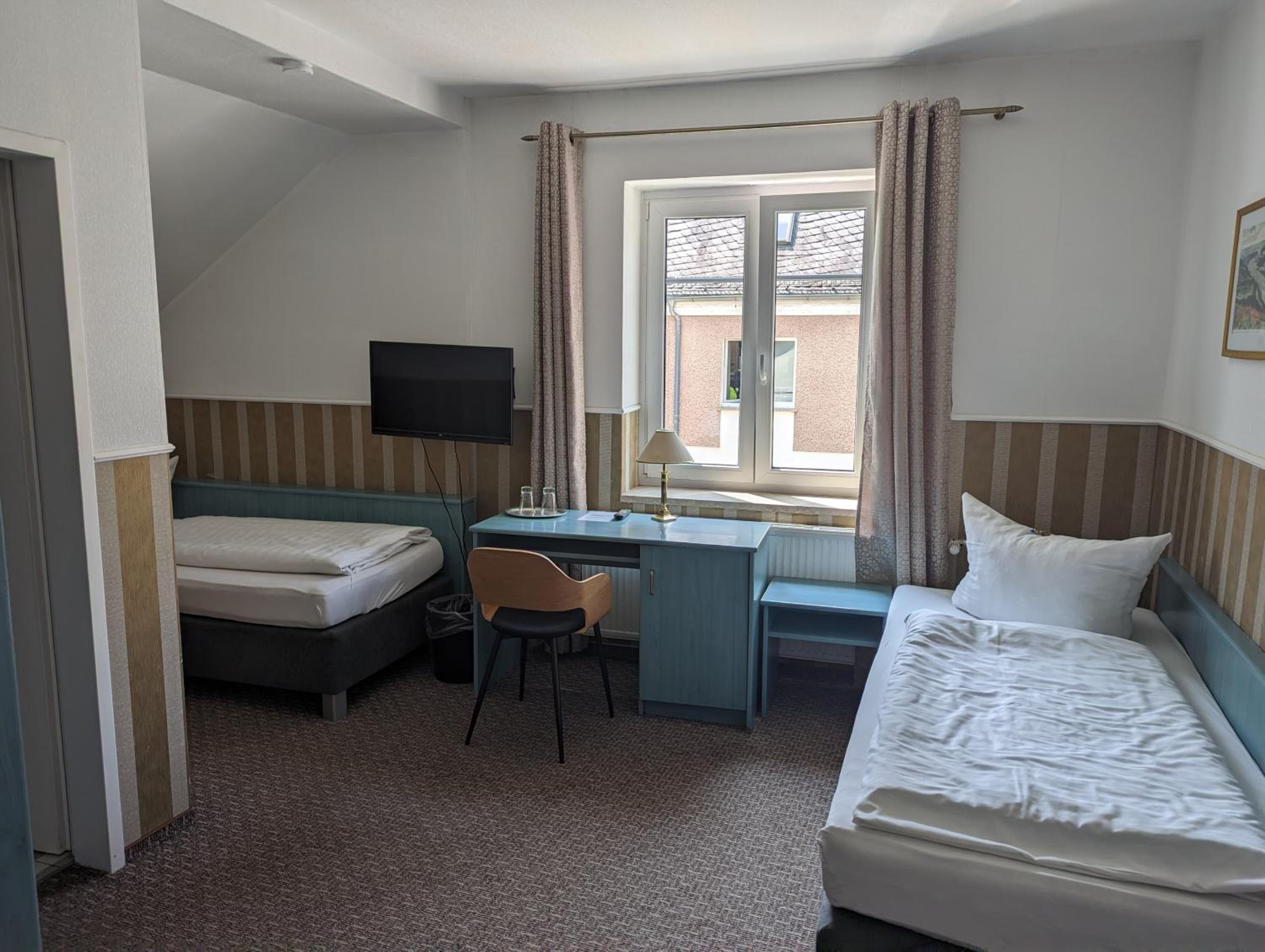 Standard Twin Room photo 1