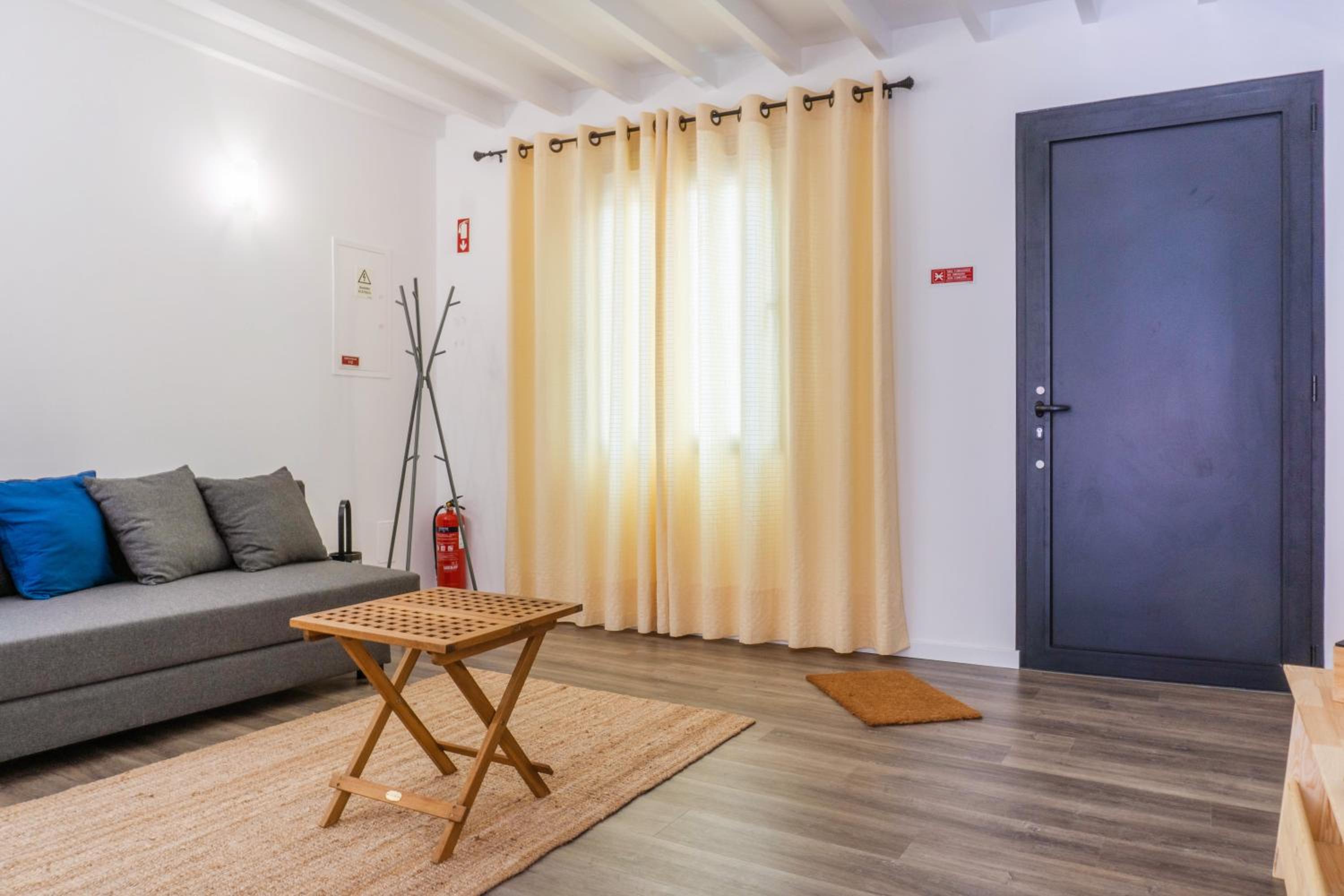 One-Bedroom House photo 3