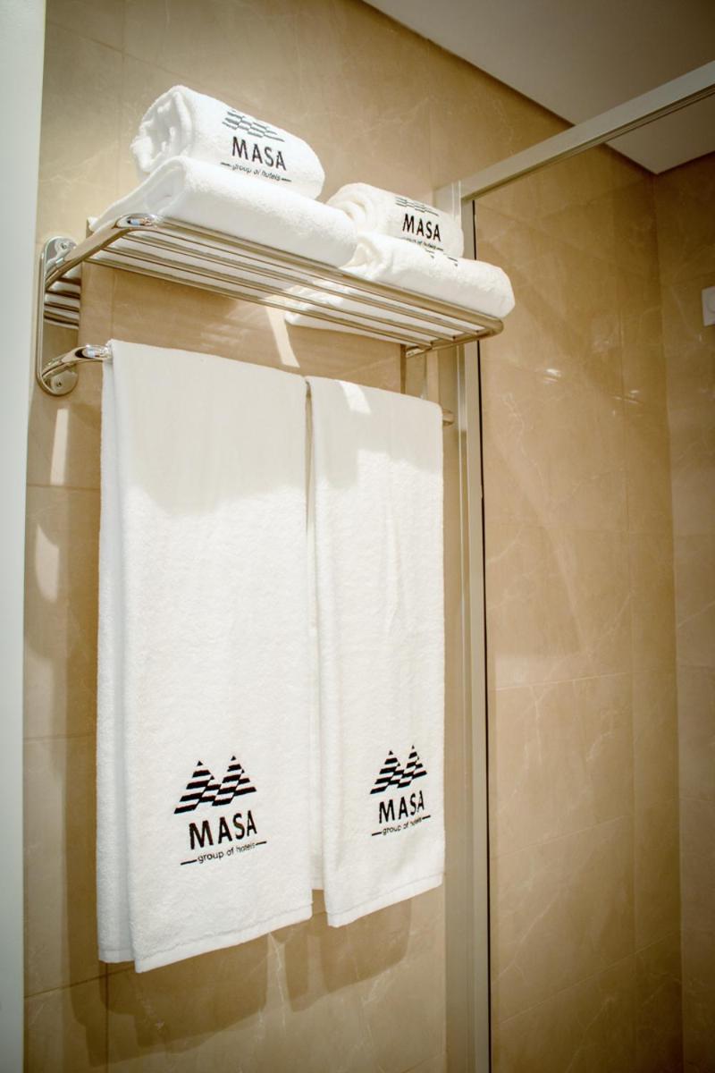 Deluxe Double or Twin Room - Photo 5