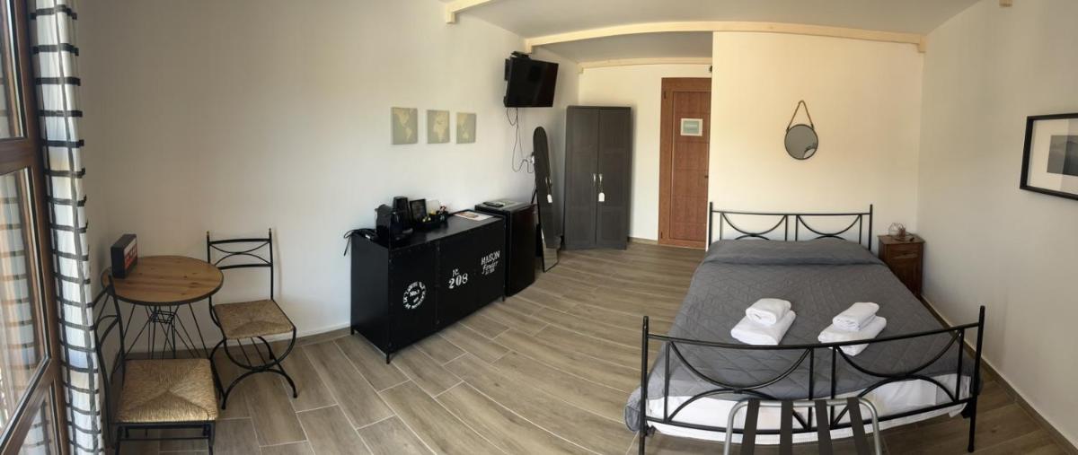 Double Room - Photo 12