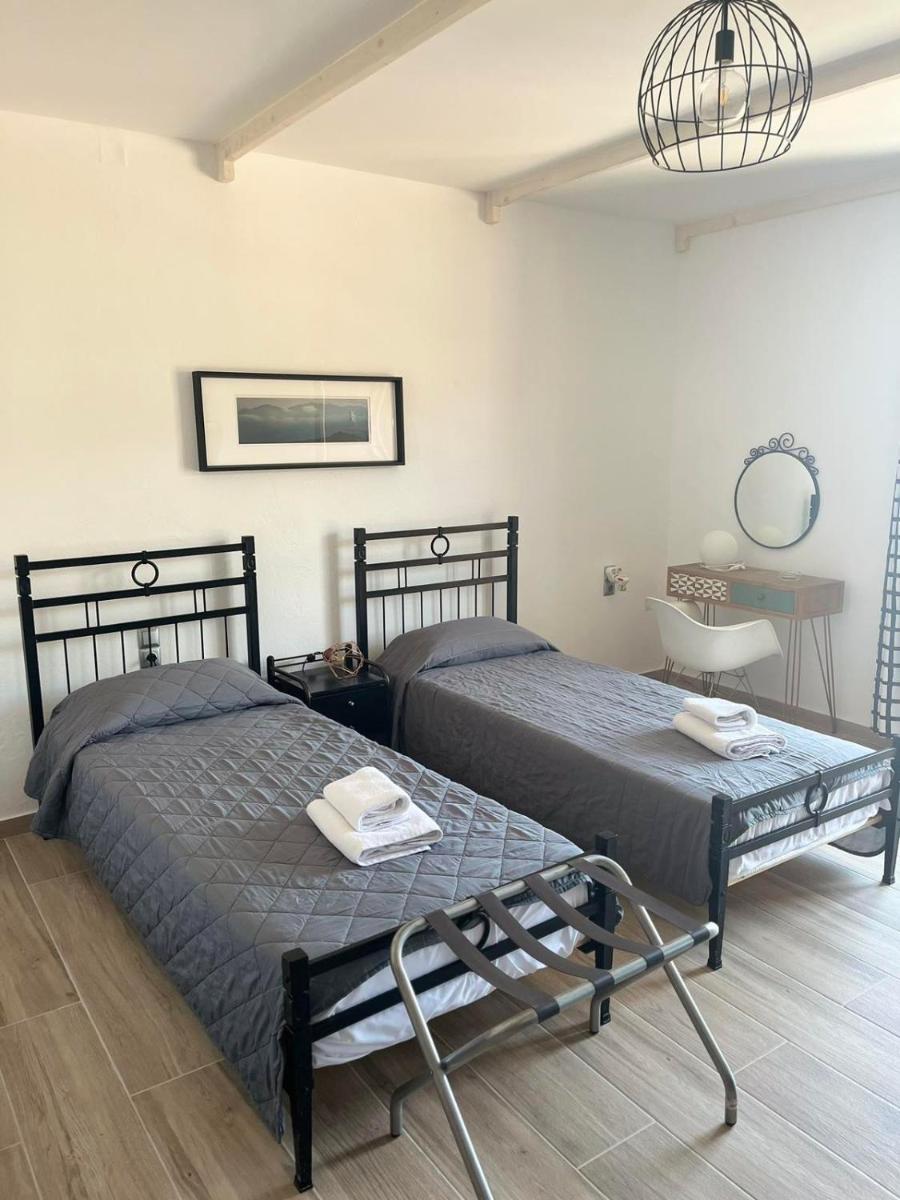 Twin Room - Photo 14