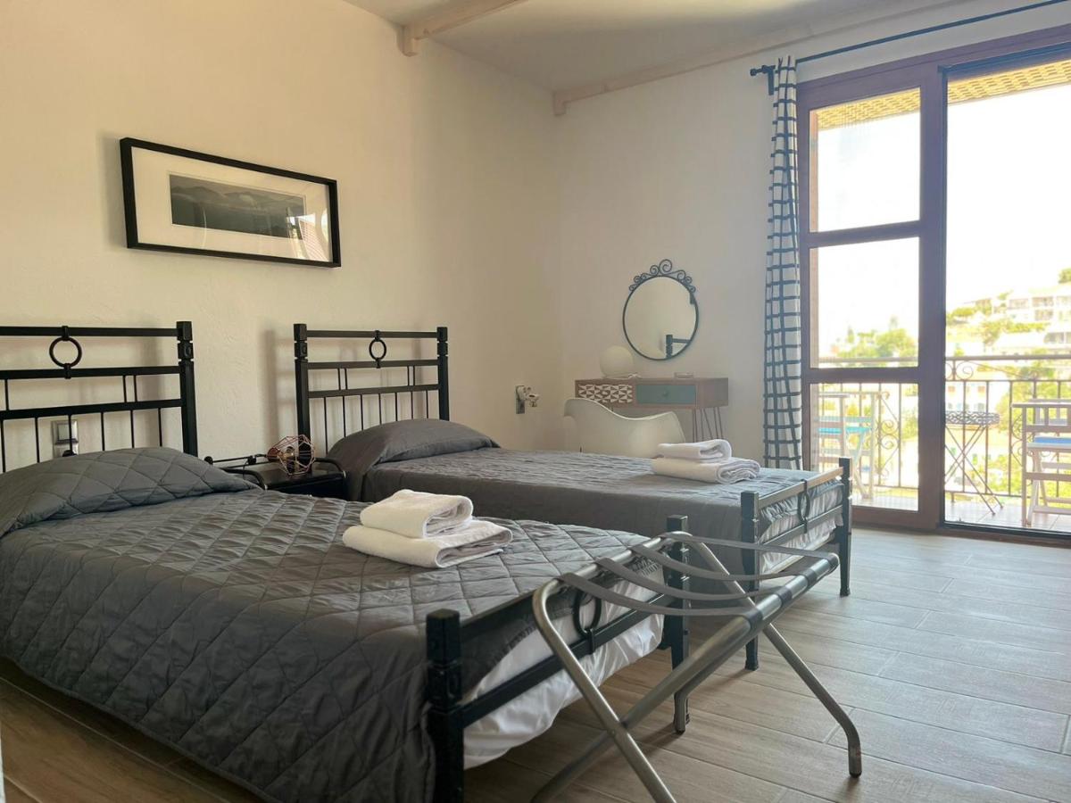 Twin Room - Photo 15