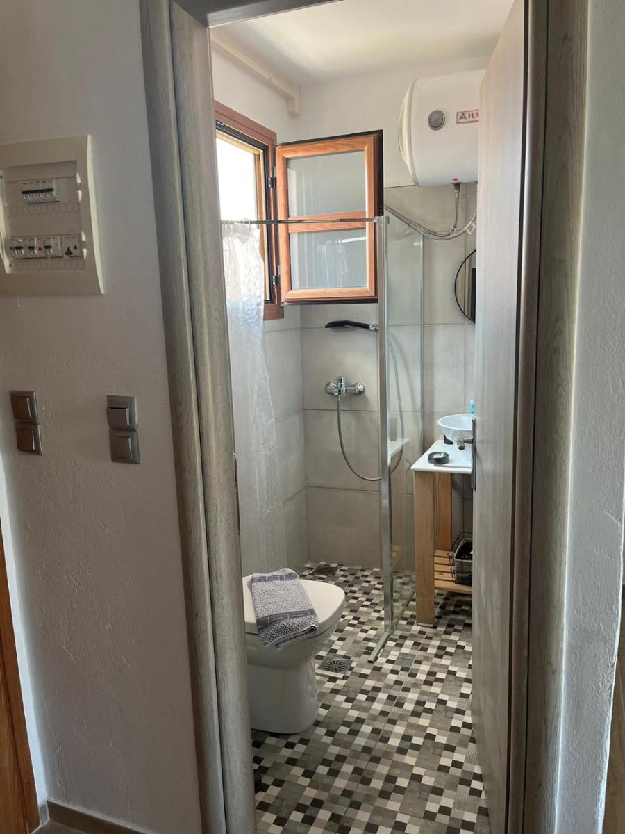 Twin Room - Photo 18