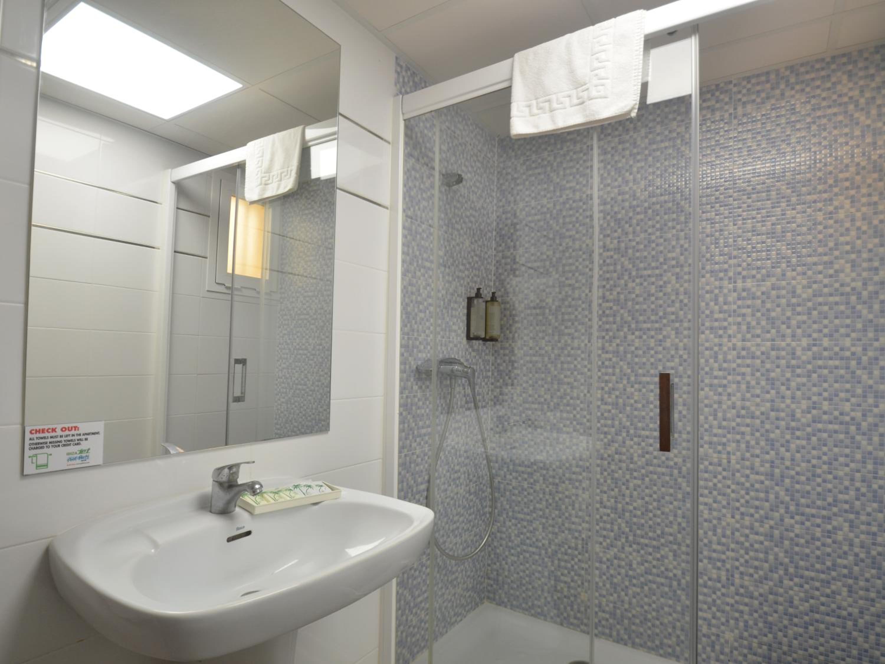 Two-Bedroom Apartment photo 3