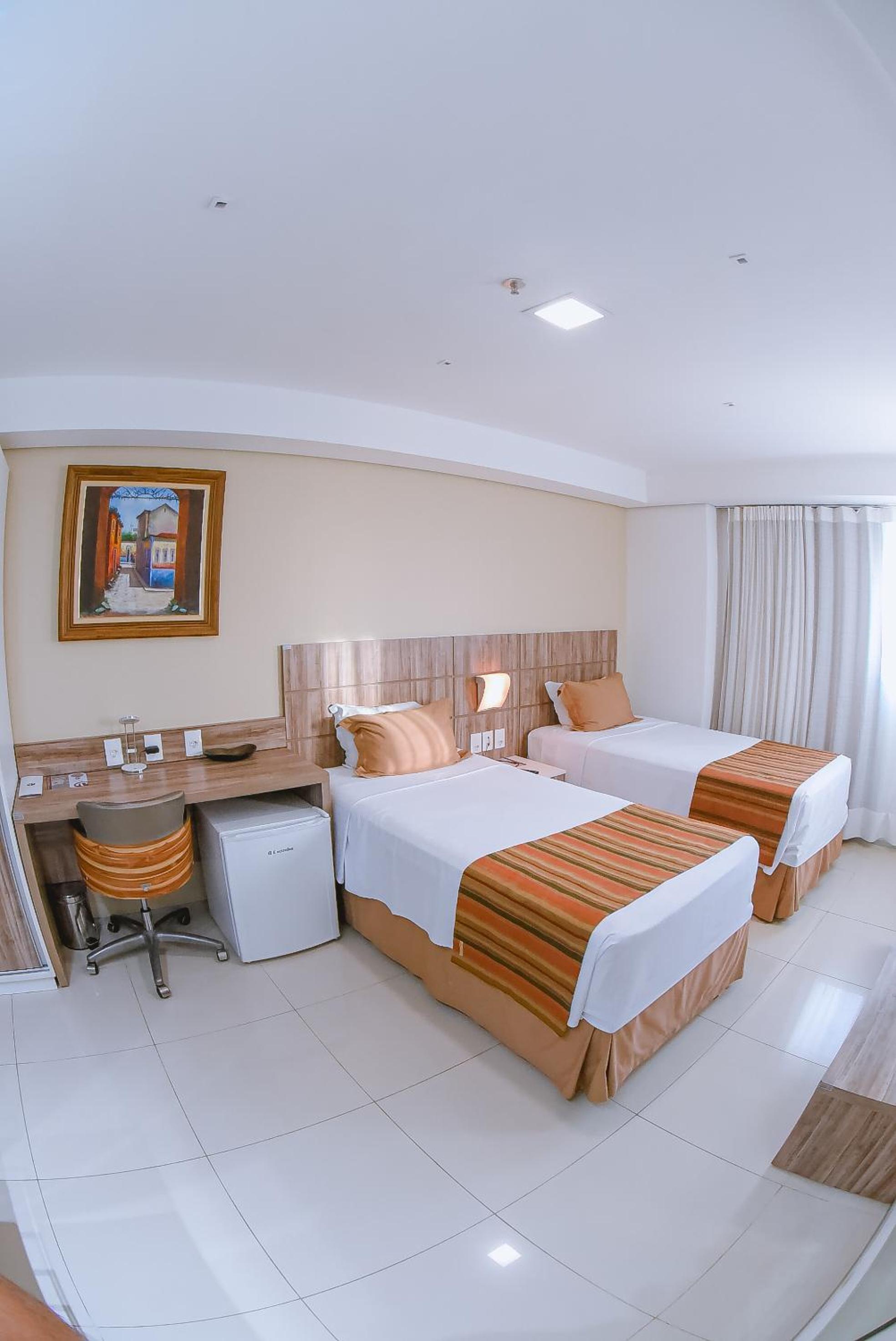 Deluxe Twin Room photo 3